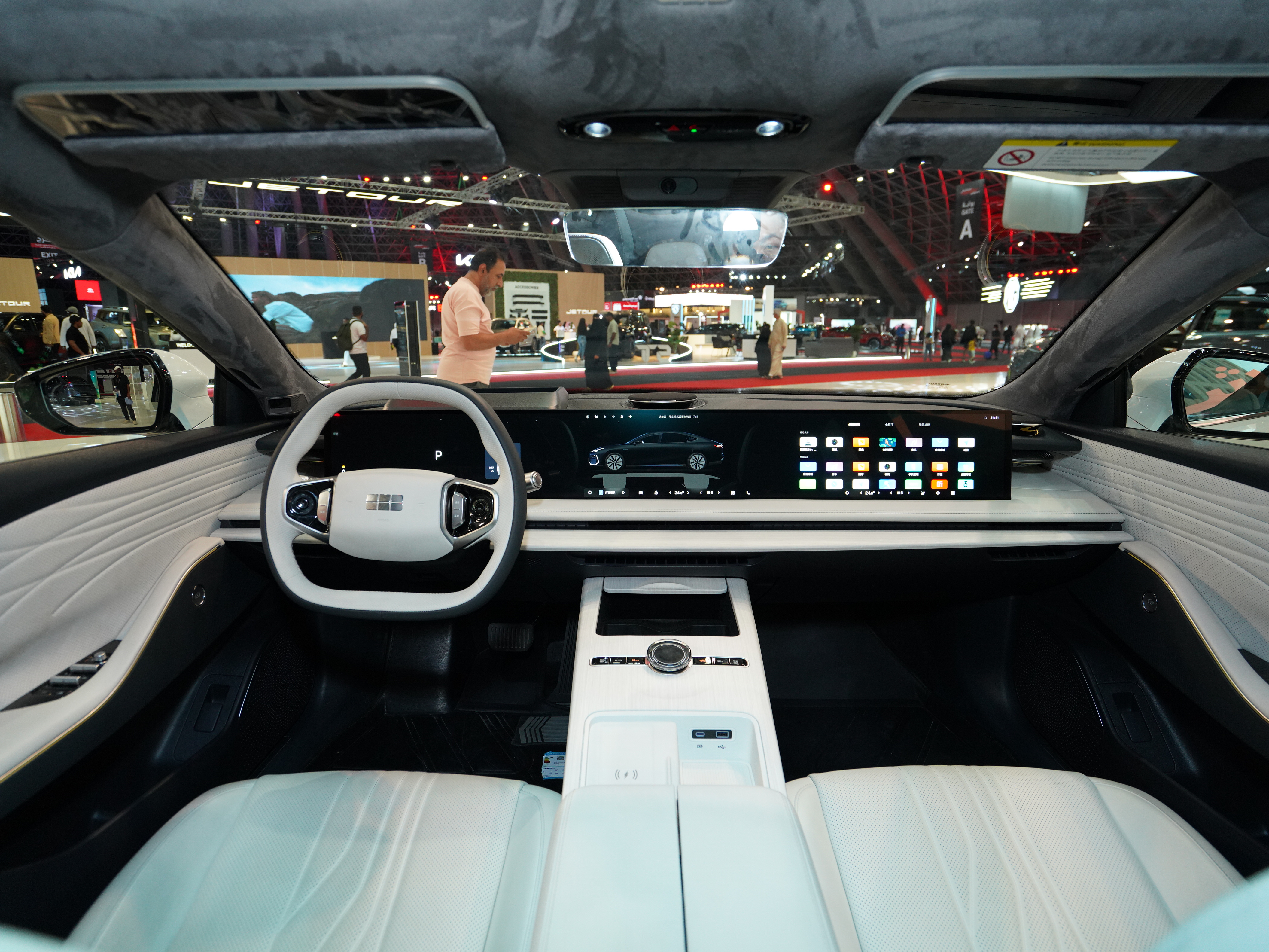 https://gcc-1307444343.cos.accelerate.myqcloud.com/cc/car-image/018a0d02