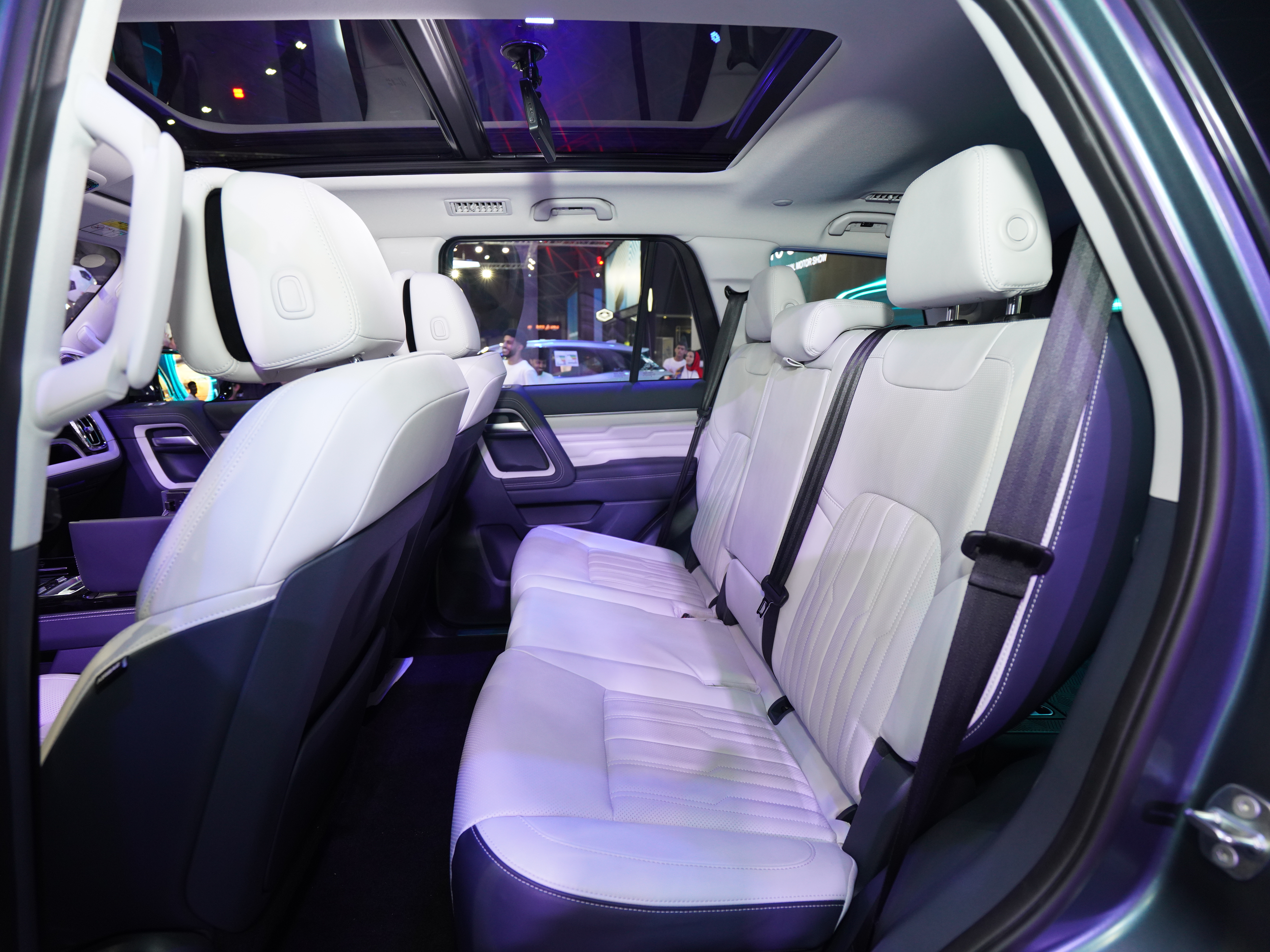 https://gcc-1307444343.cos.accelerate.myqcloud.com/cc/car-image/0197c34e