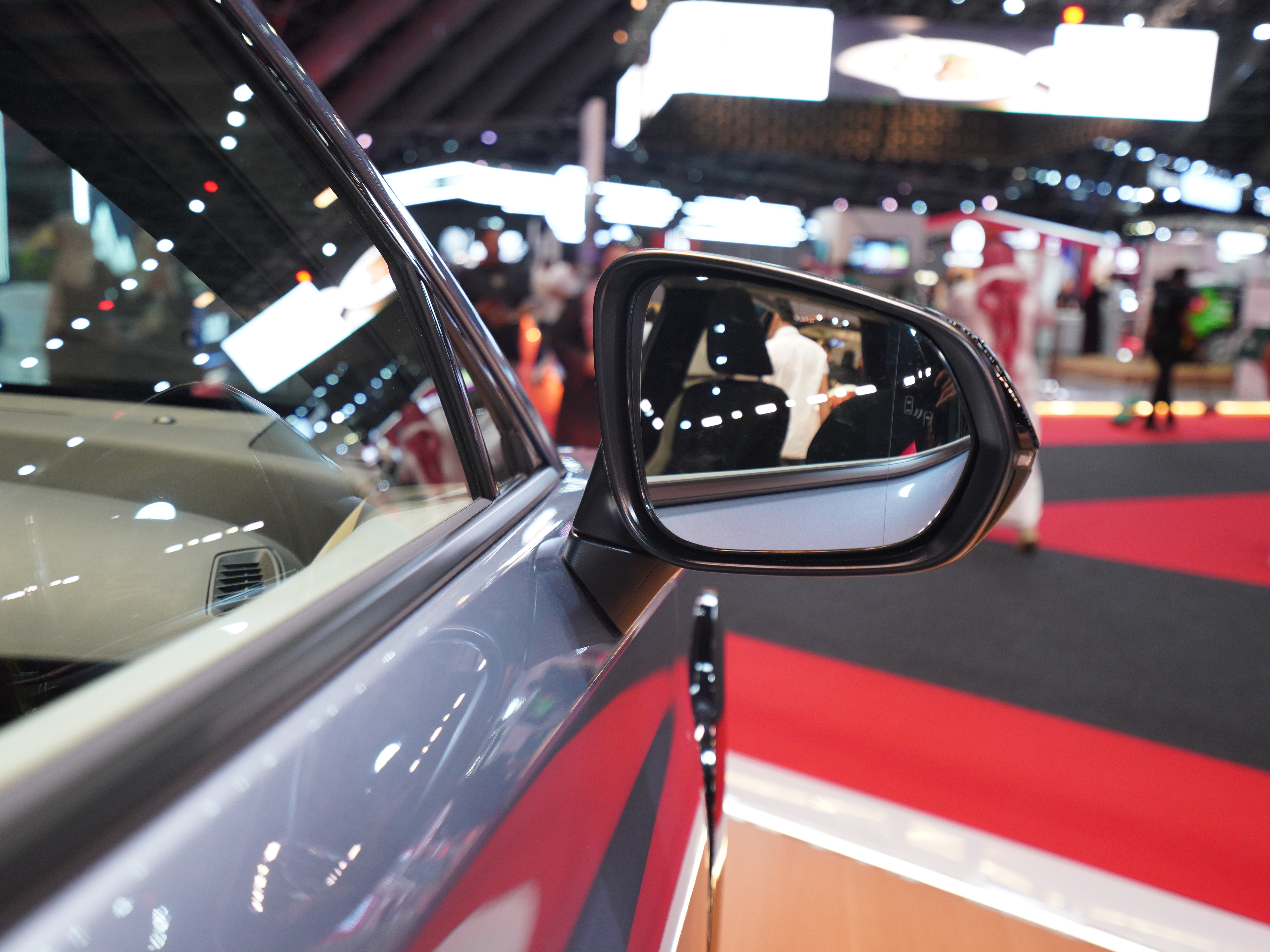 https://gcc-1307444343.cos.accelerate.myqcloud.com/cc/car-image/09cd5a3f