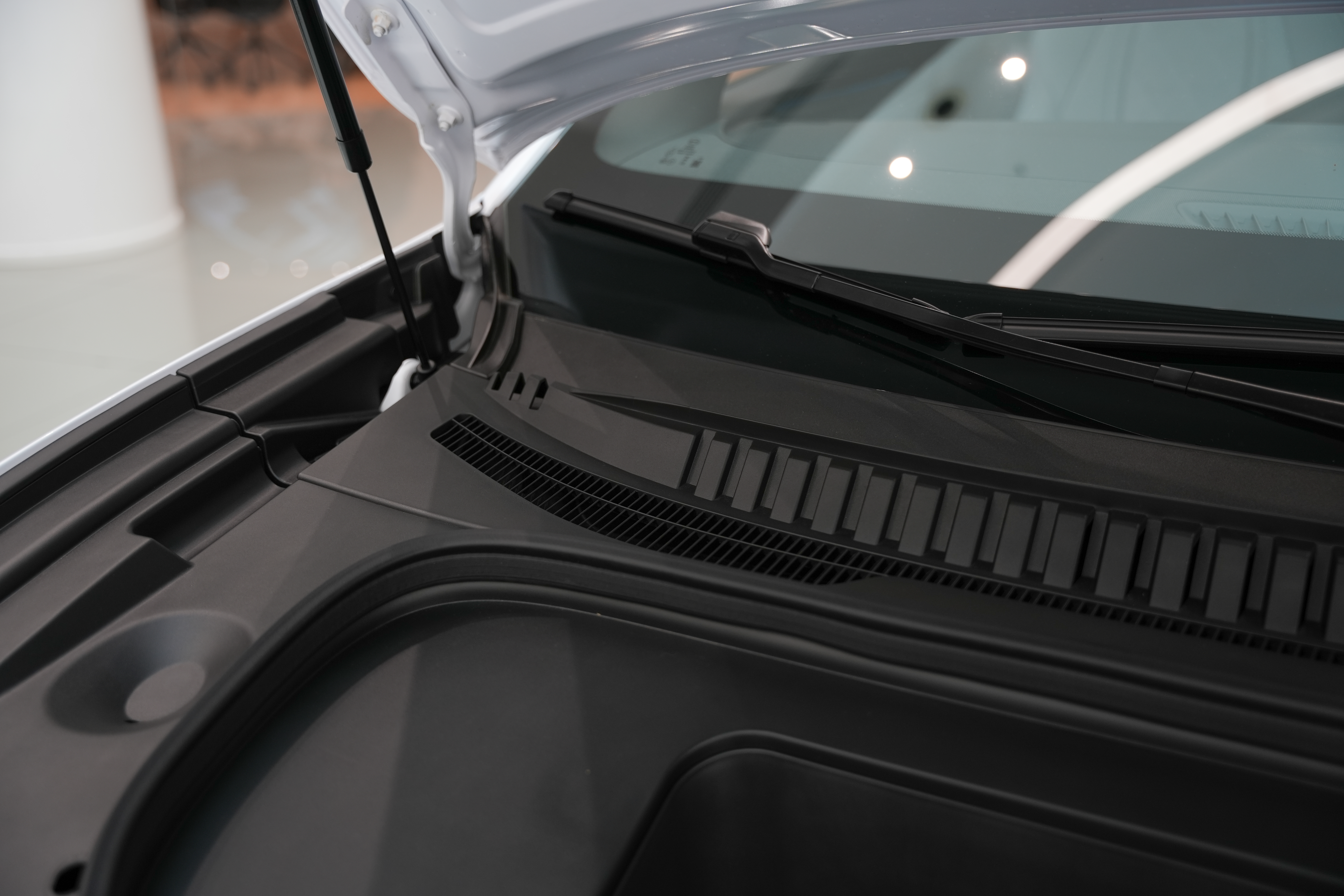 https://gcc-1307444343.cos.accelerate.myqcloud.com/cc/car-image/0c703c2f