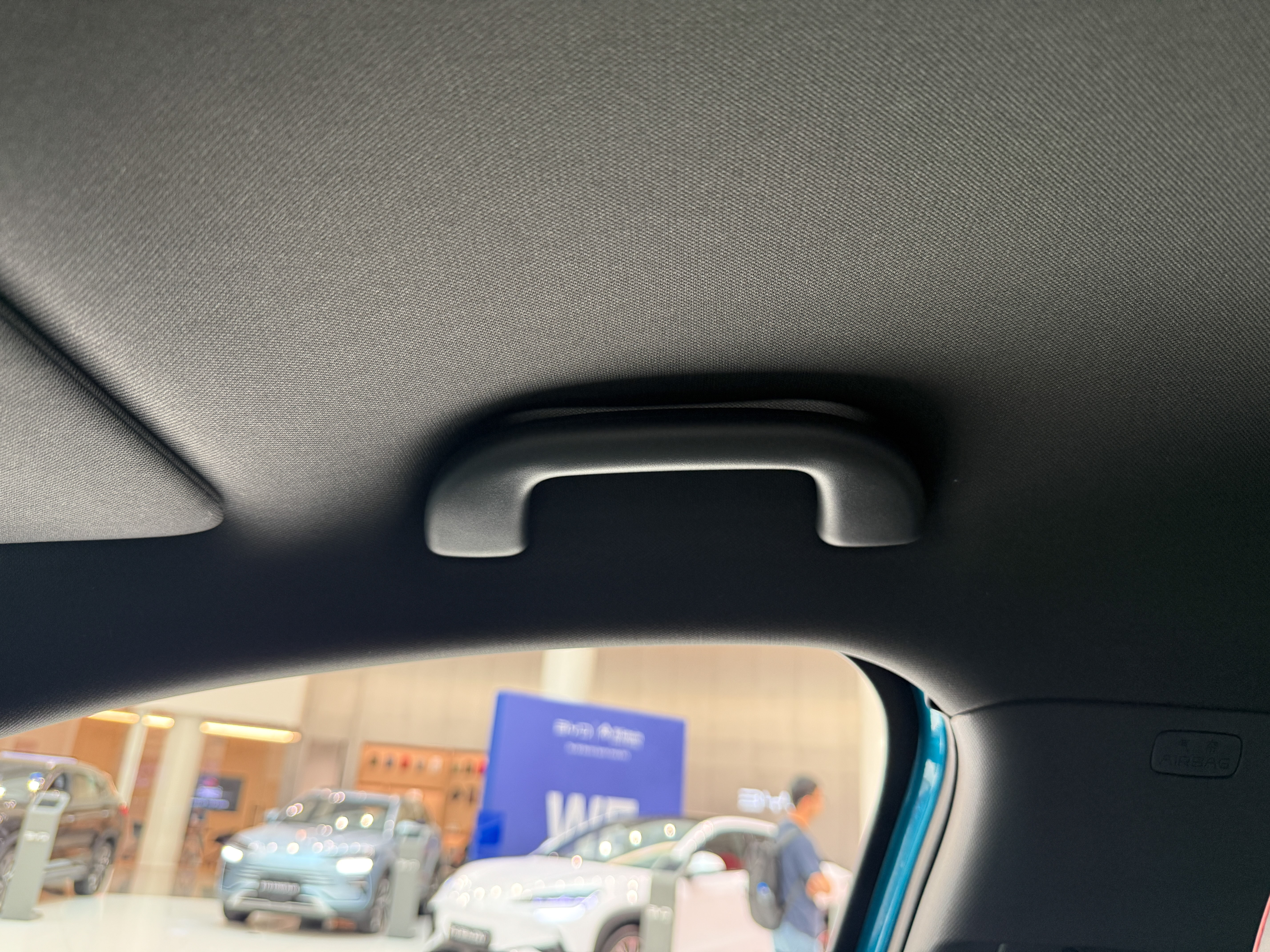 https://gcc-1307444343.cos.accelerate.myqcloud.com/cc/car-image/0d4a0b18