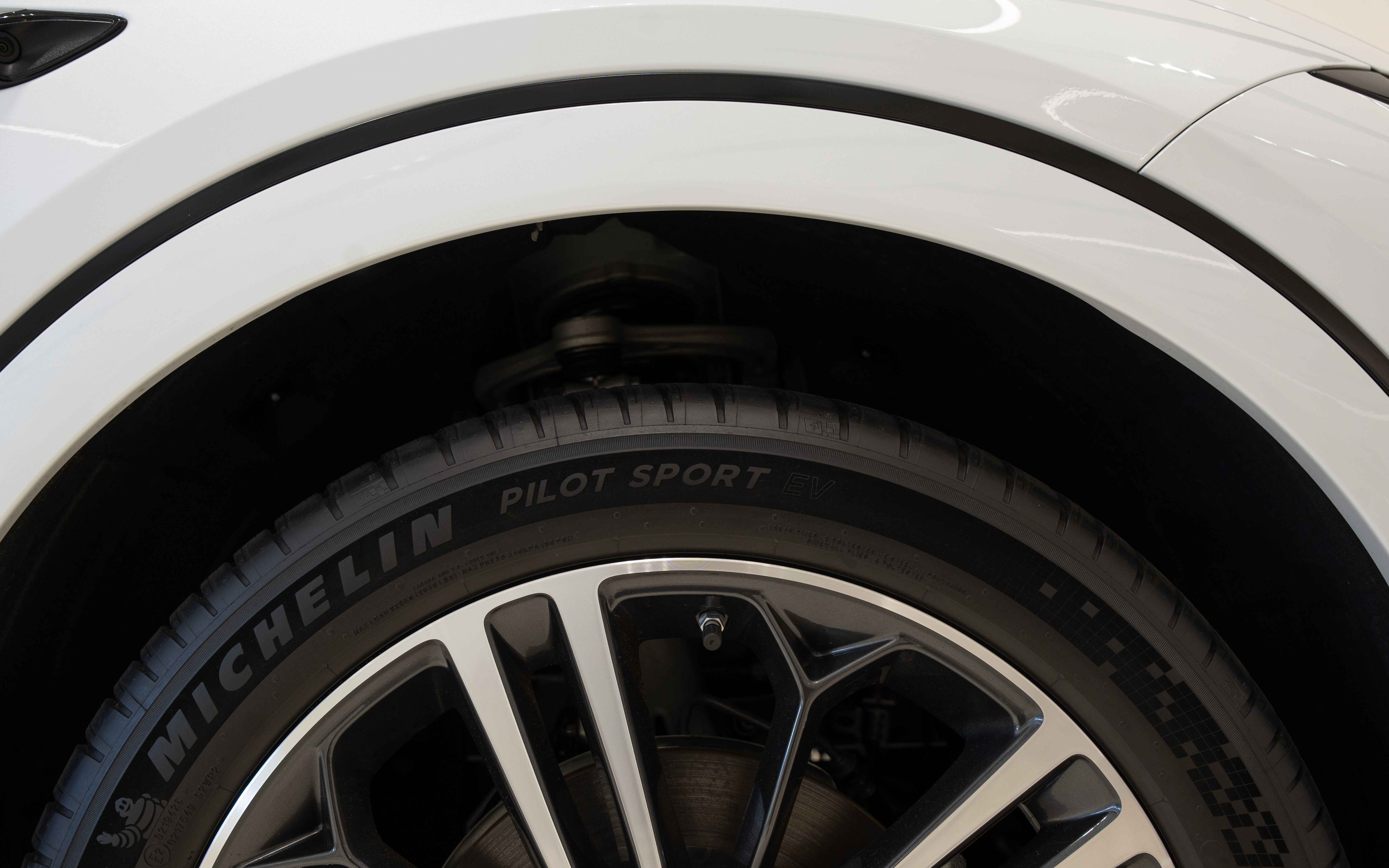 https://gcc-1307444343.cos.accelerate.myqcloud.com/cc/car-image/0ffaa046