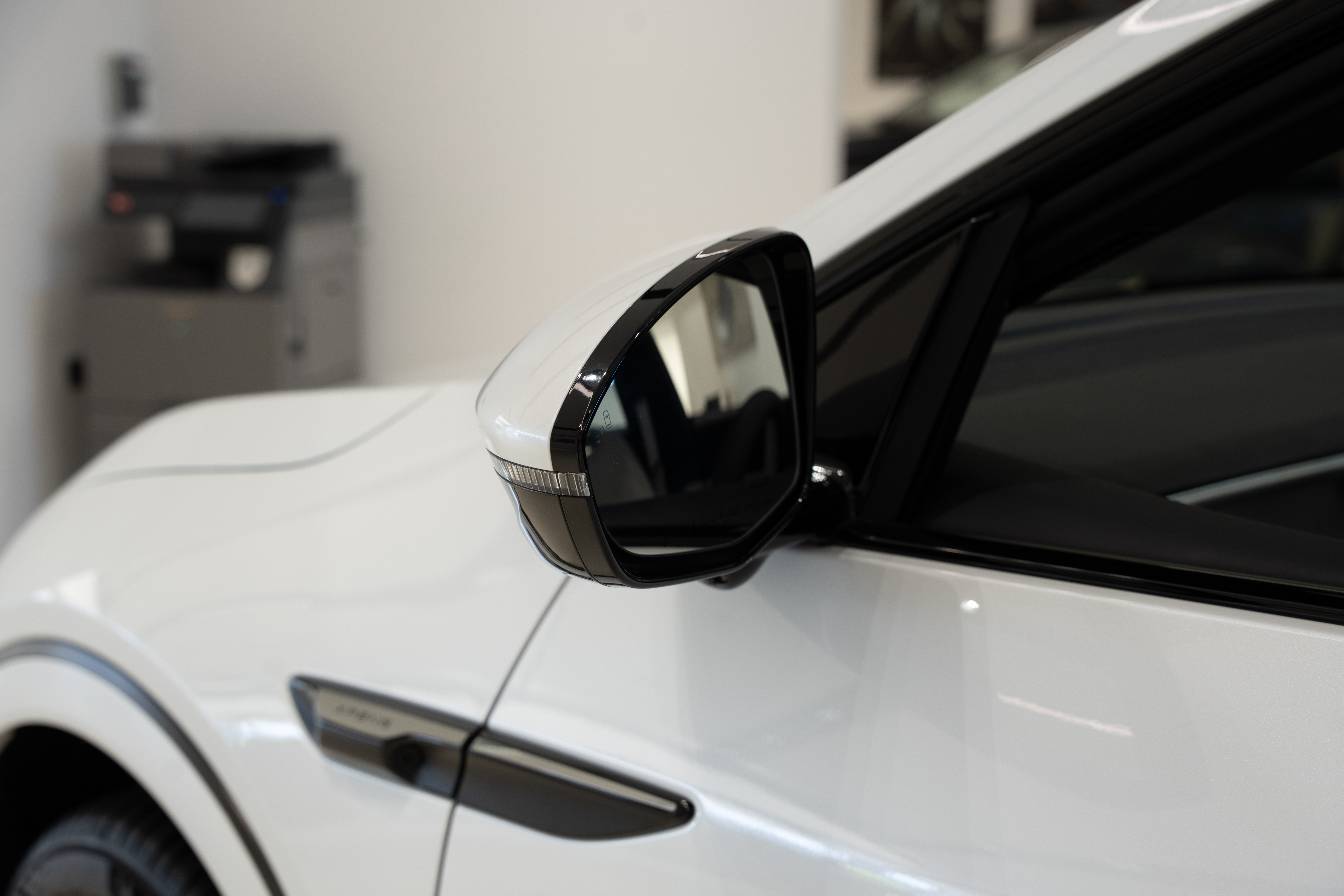 https://gcc-1307444343.cos.accelerate.myqcloud.com/cc/car-image/1060985f