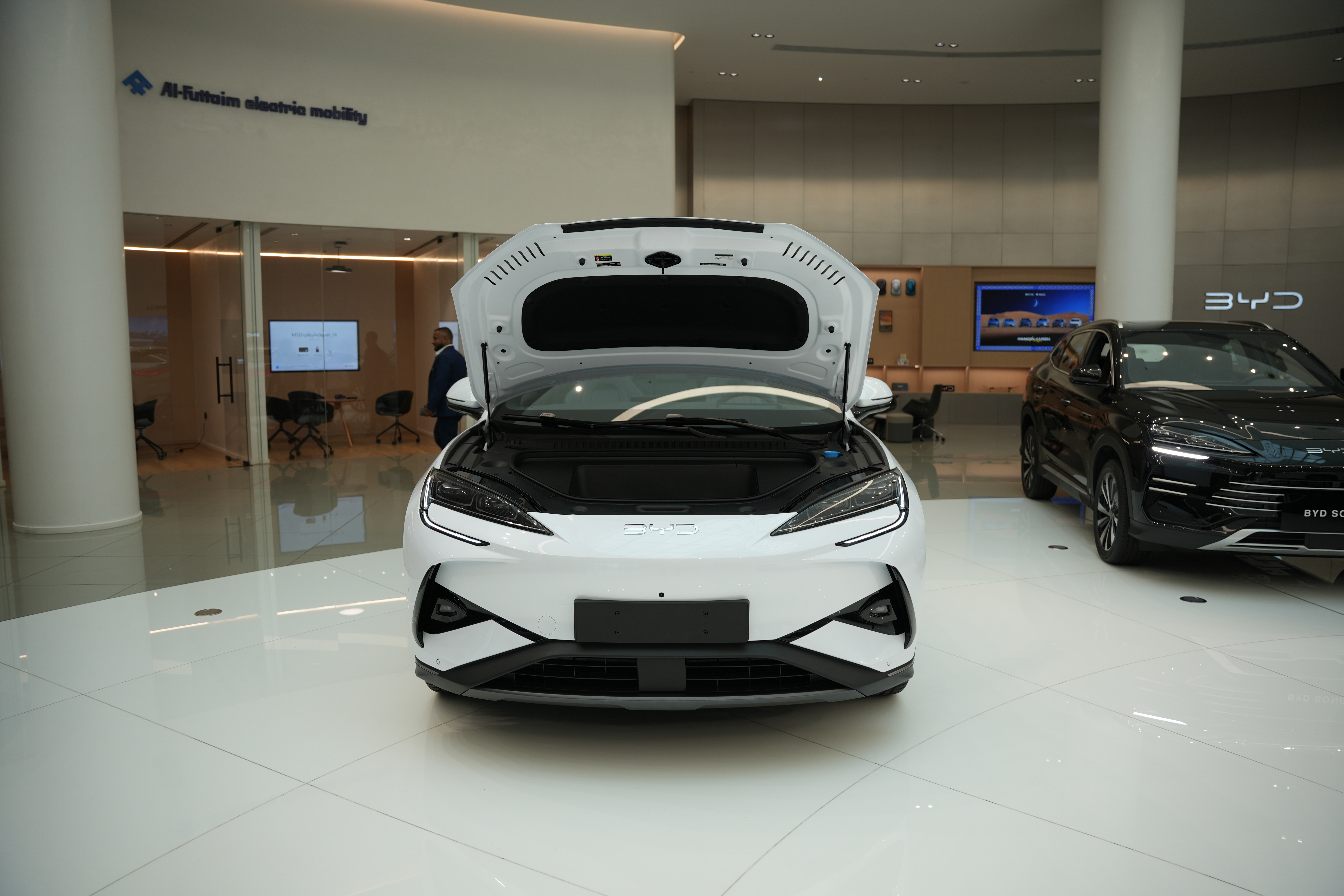 https://gcc-1307444343.cos.accelerate.myqcloud.com/cc/car-image/137ea619