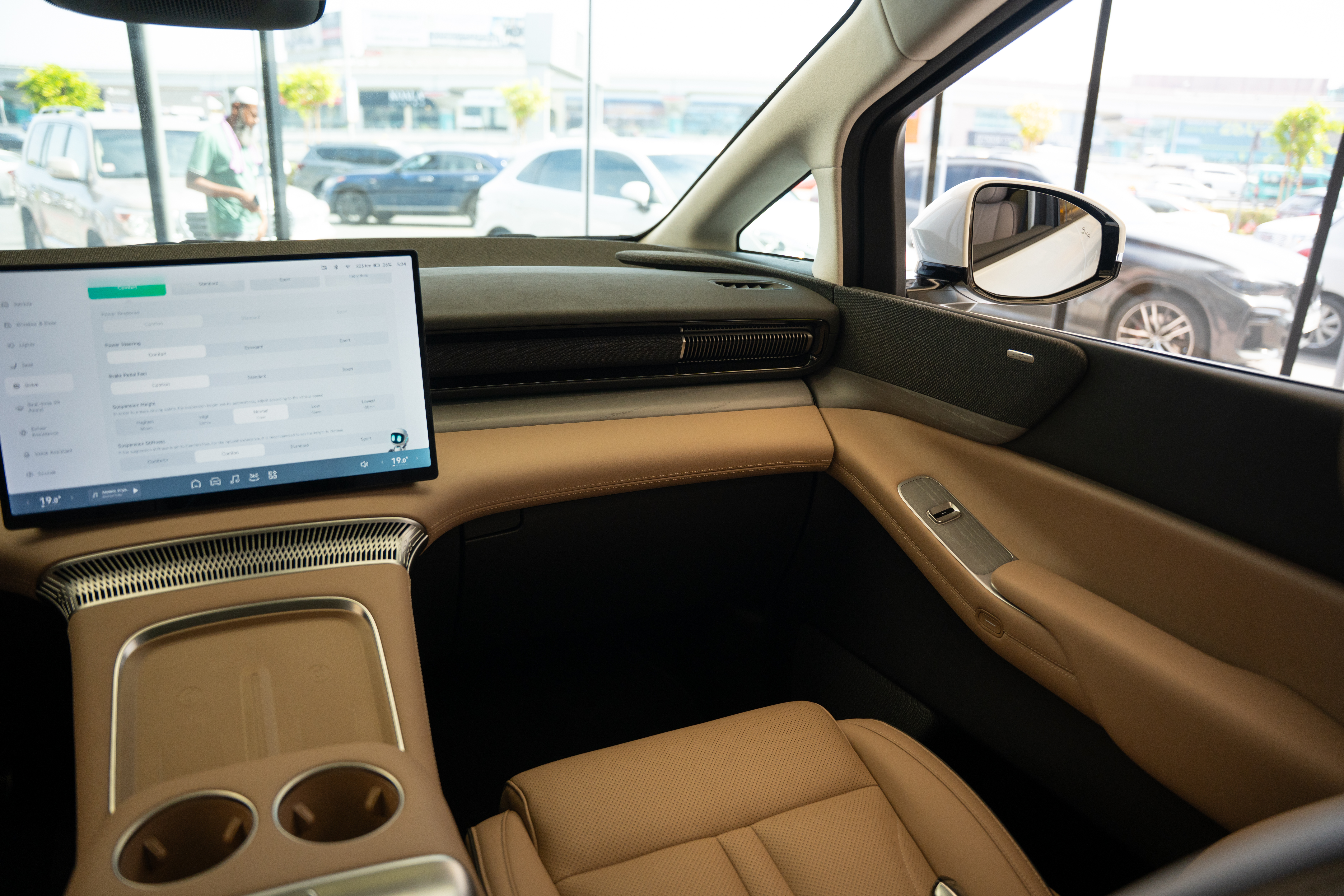 https://gcc-1307444343.cos.accelerate.myqcloud.com/cc/car-image/153be0c3