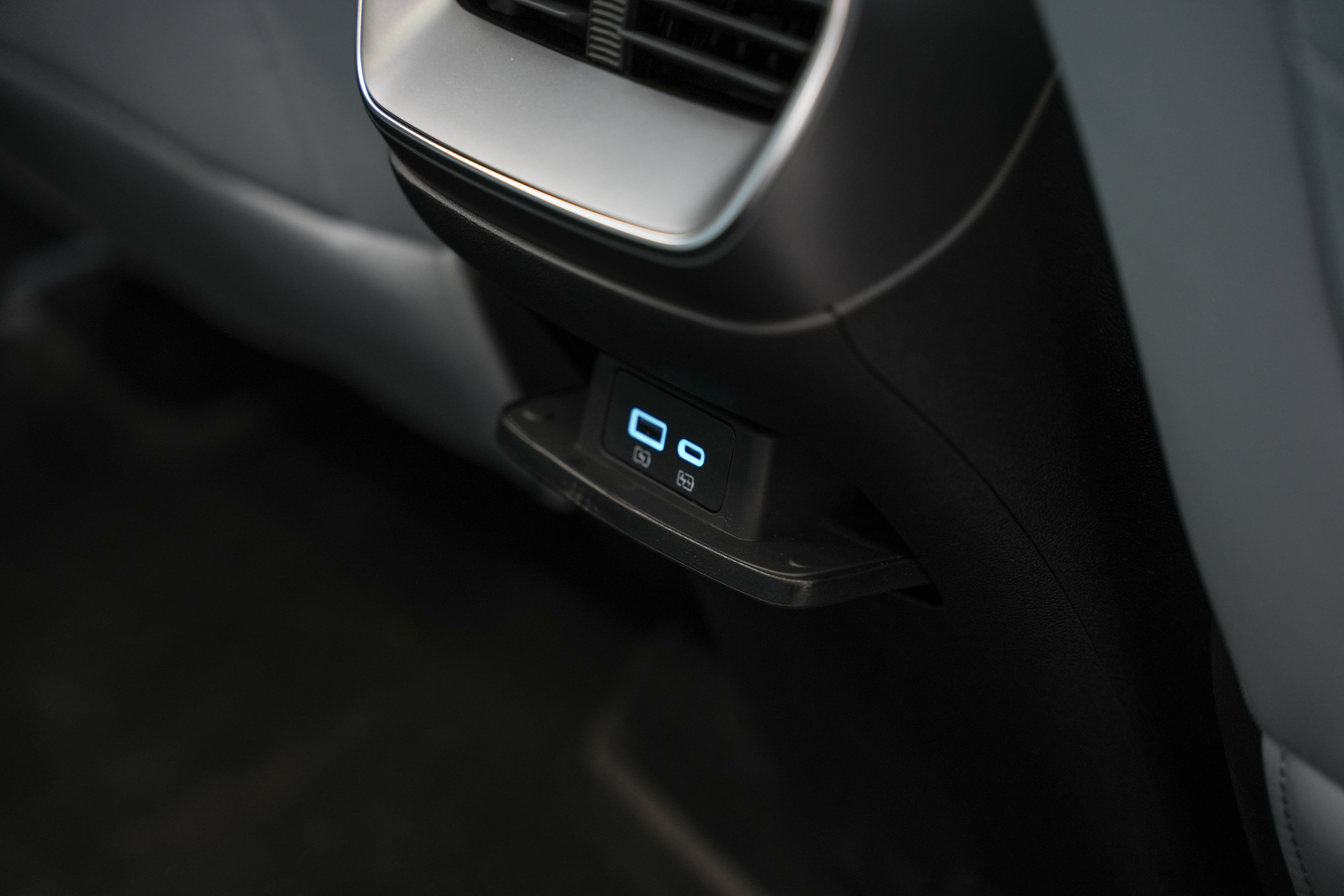 https://gcc-1307444343.cos.accelerate.myqcloud.com/cc/car-image/154f8dd5