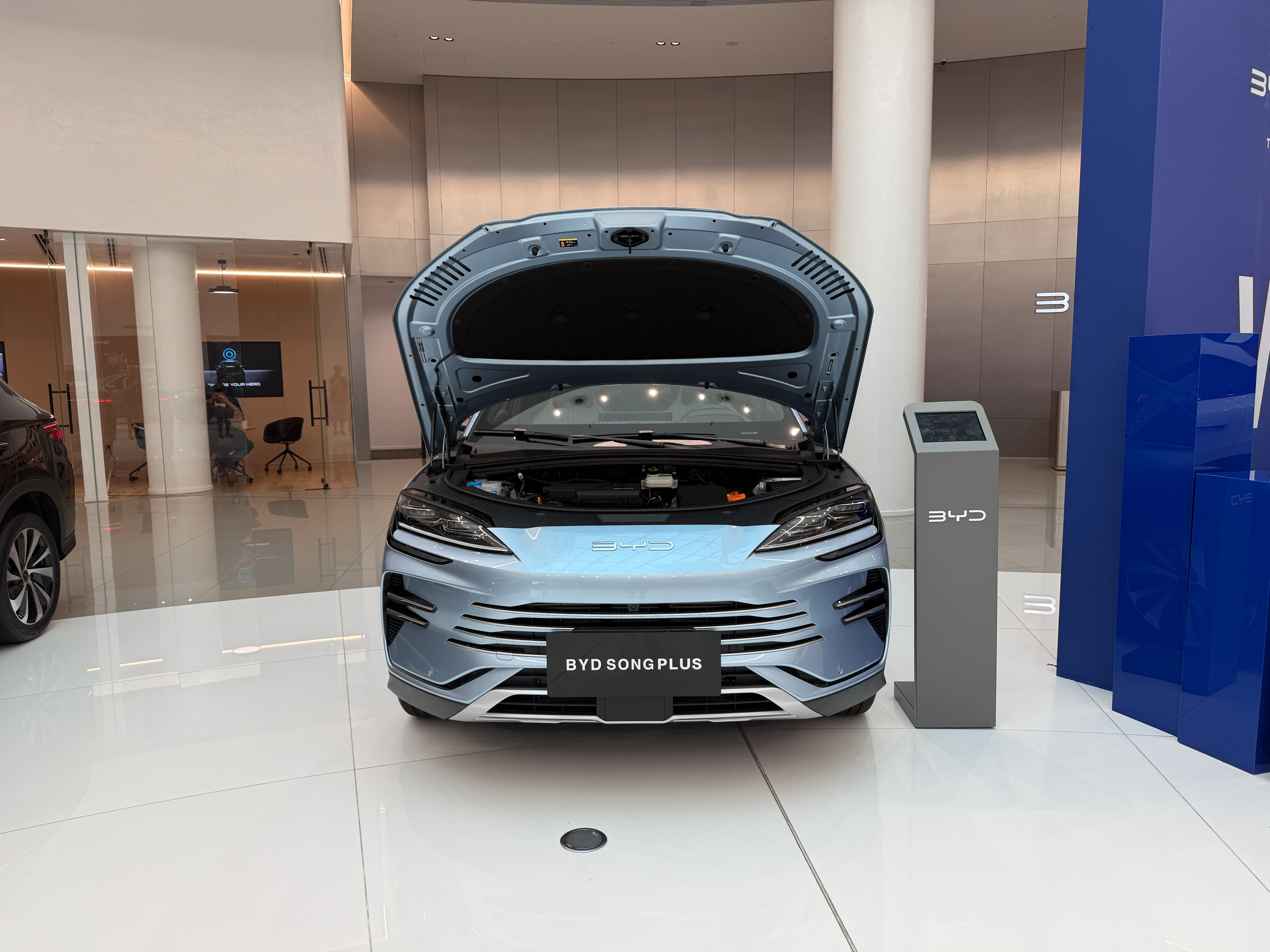 https://gcc-1307444343.cos.accelerate.myqcloud.com/cc/car-image/1a84347f