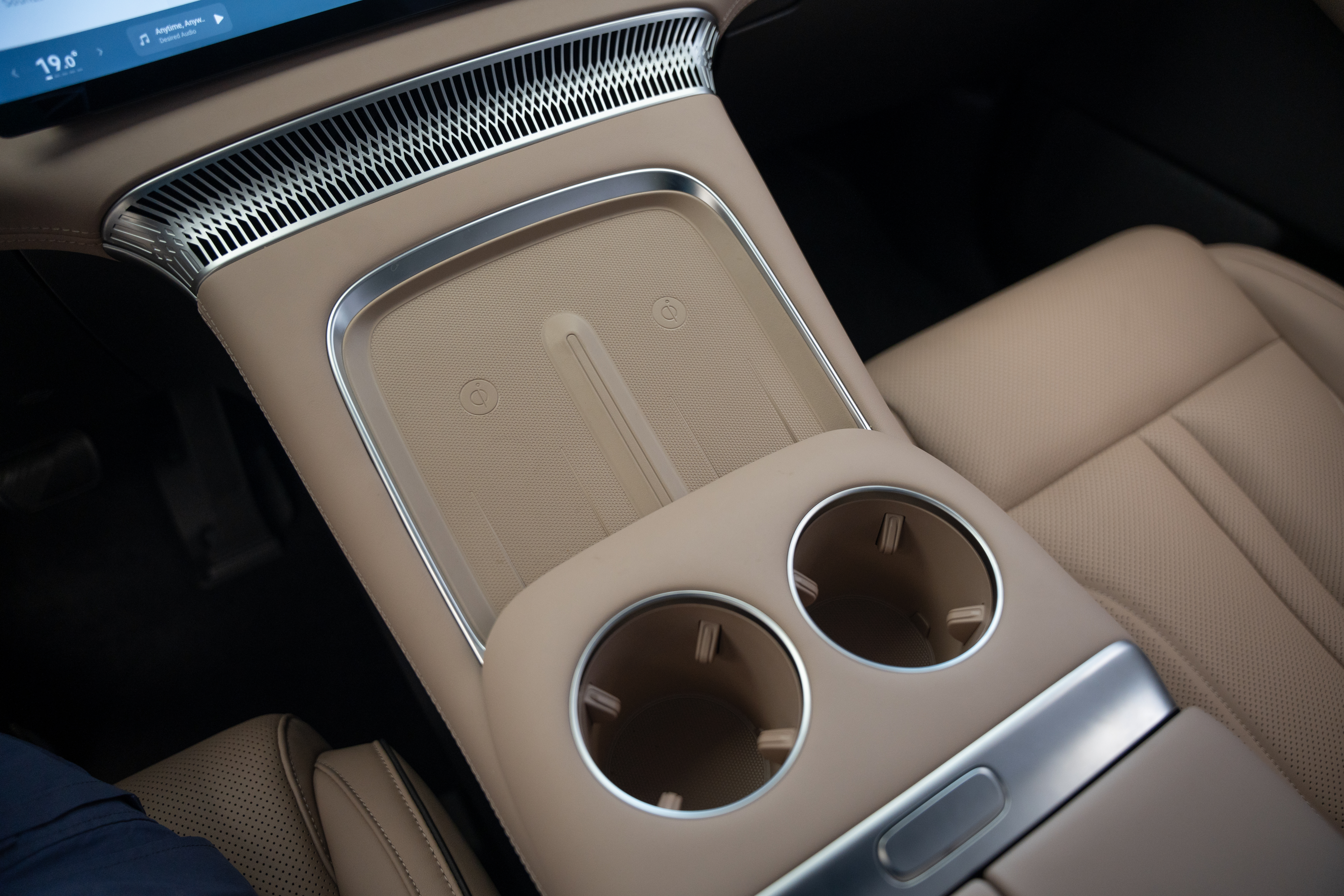 https://gcc-1307444343.cos.accelerate.myqcloud.com/cc/car-image/1c16428b