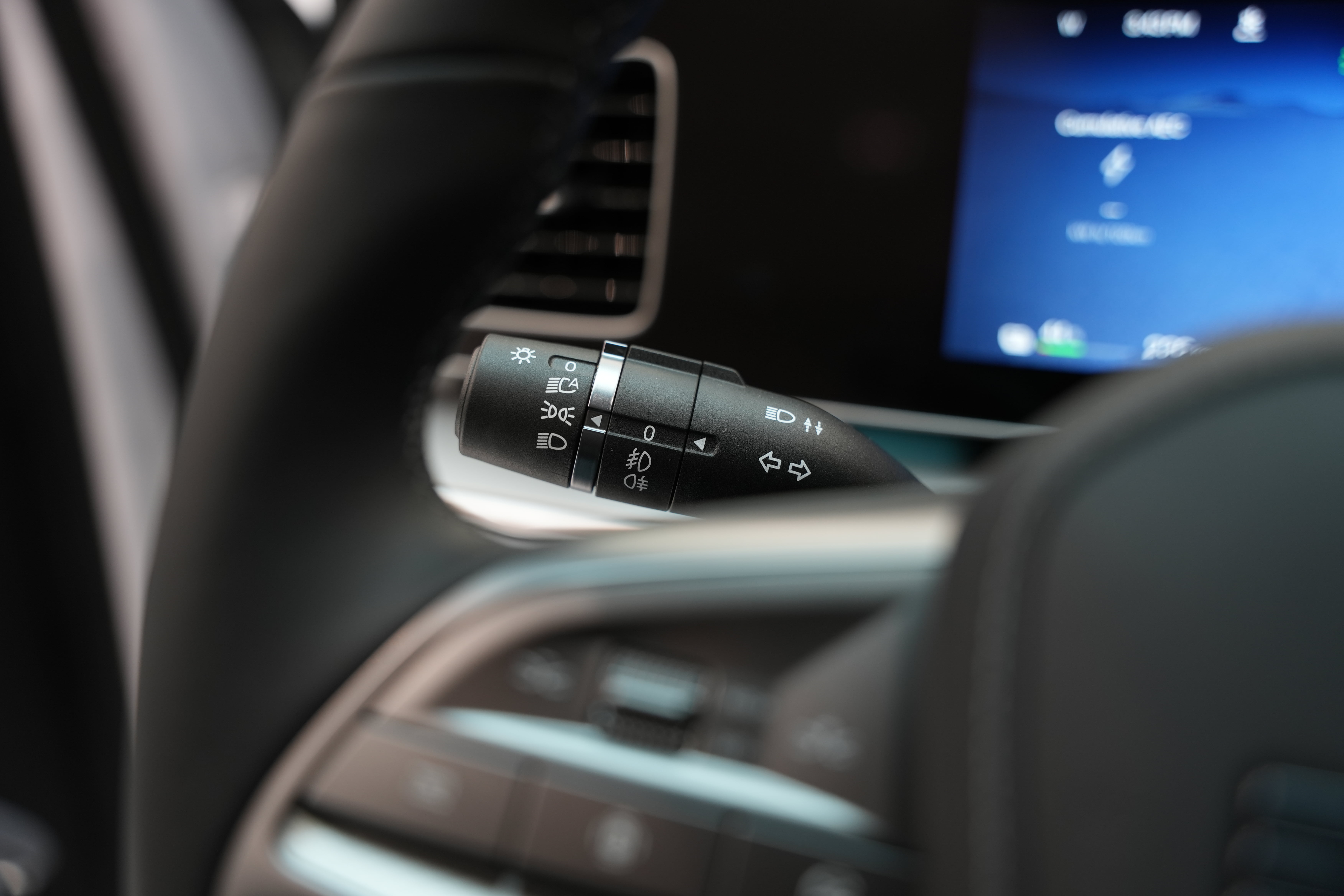 https://gcc-1307444343.cos.accelerate.myqcloud.com/cc/car-image/2007d6b0