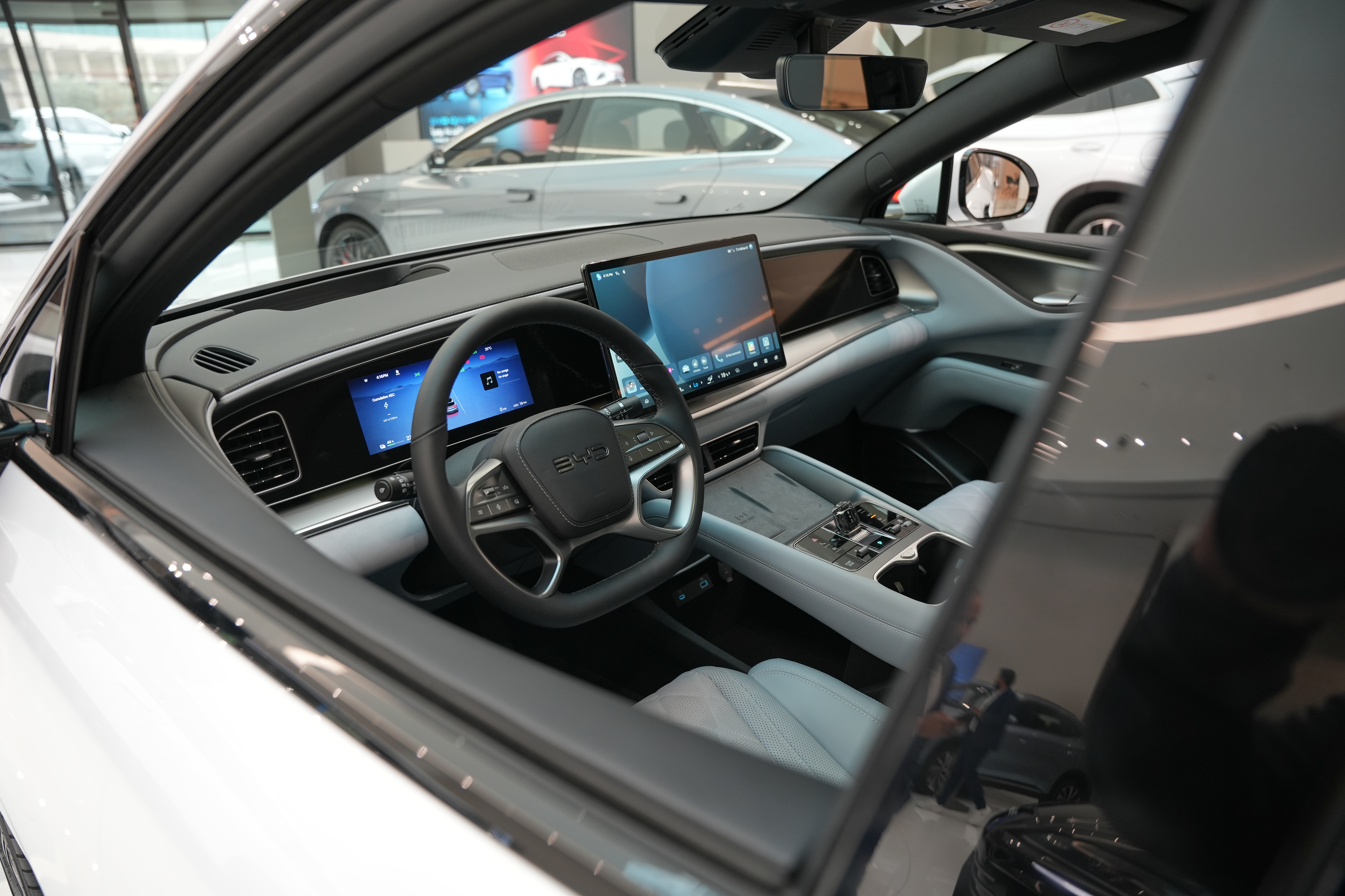 https://gcc-1307444343.cos.accelerate.myqcloud.com/cc/car-image/25e505c6