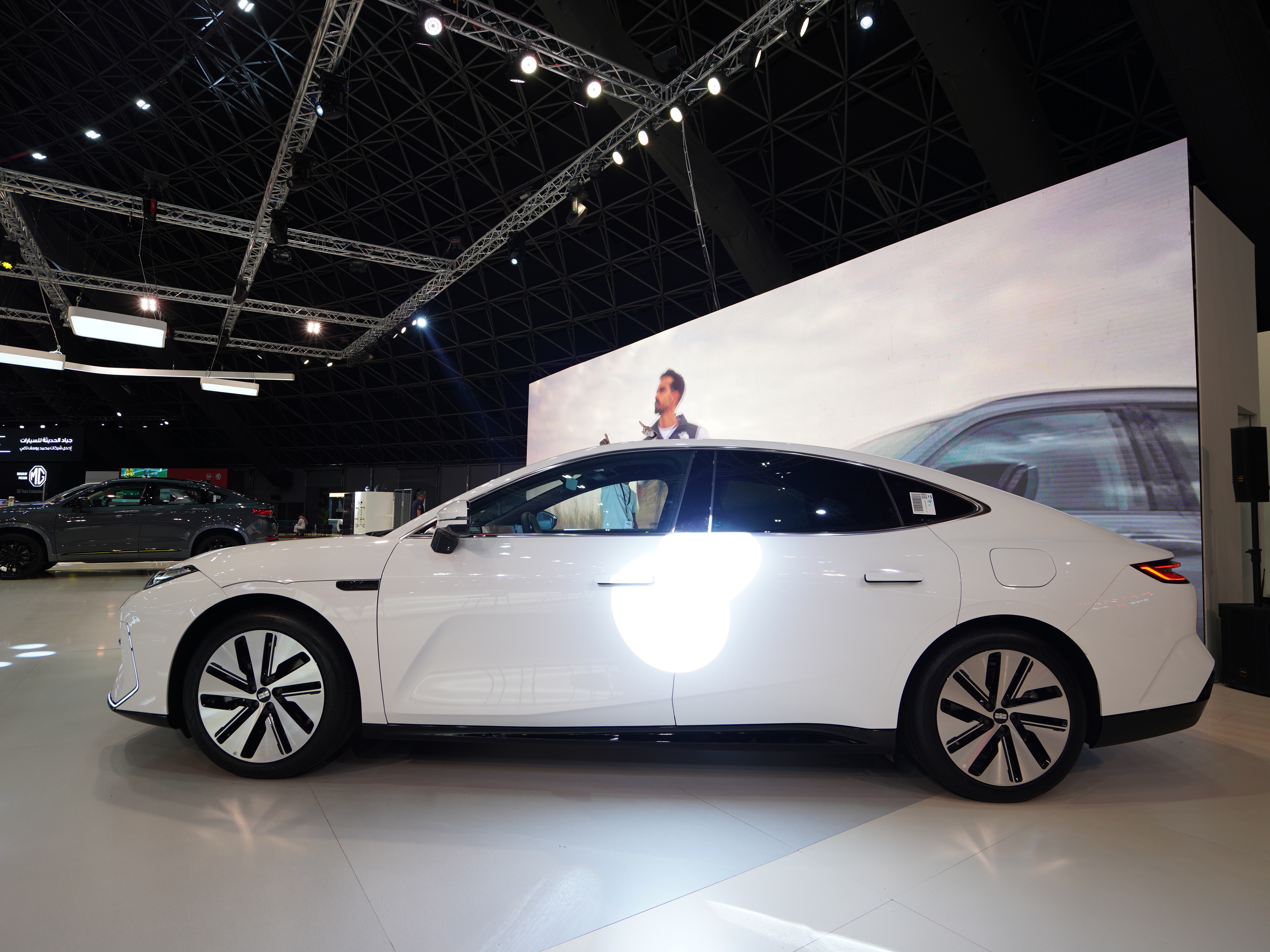 https://gcc-1307444343.cos.accelerate.myqcloud.com/cc/car-image/282aee45