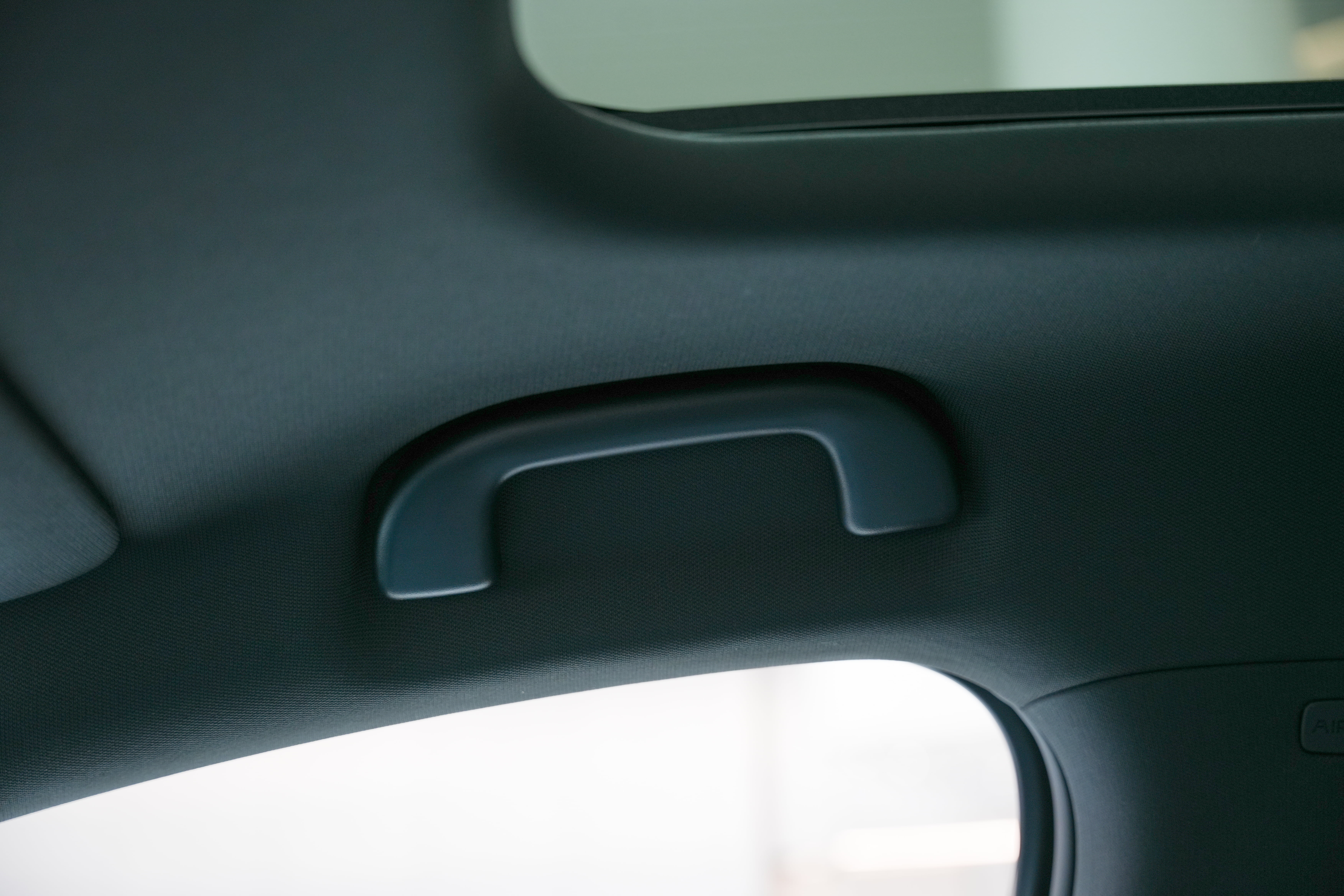 https://gcc-1307444343.cos.accelerate.myqcloud.com/cc/car-image/29149a14