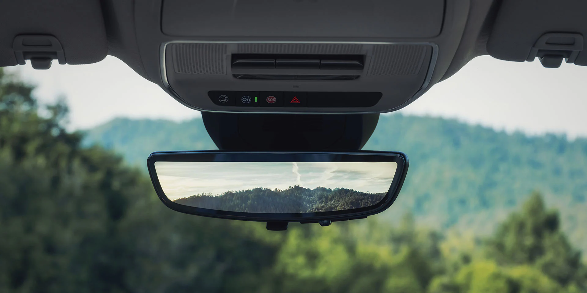 https://gcc-1307444343.cos.accelerate.myqcloud.com/cc/car-image/3cb49634