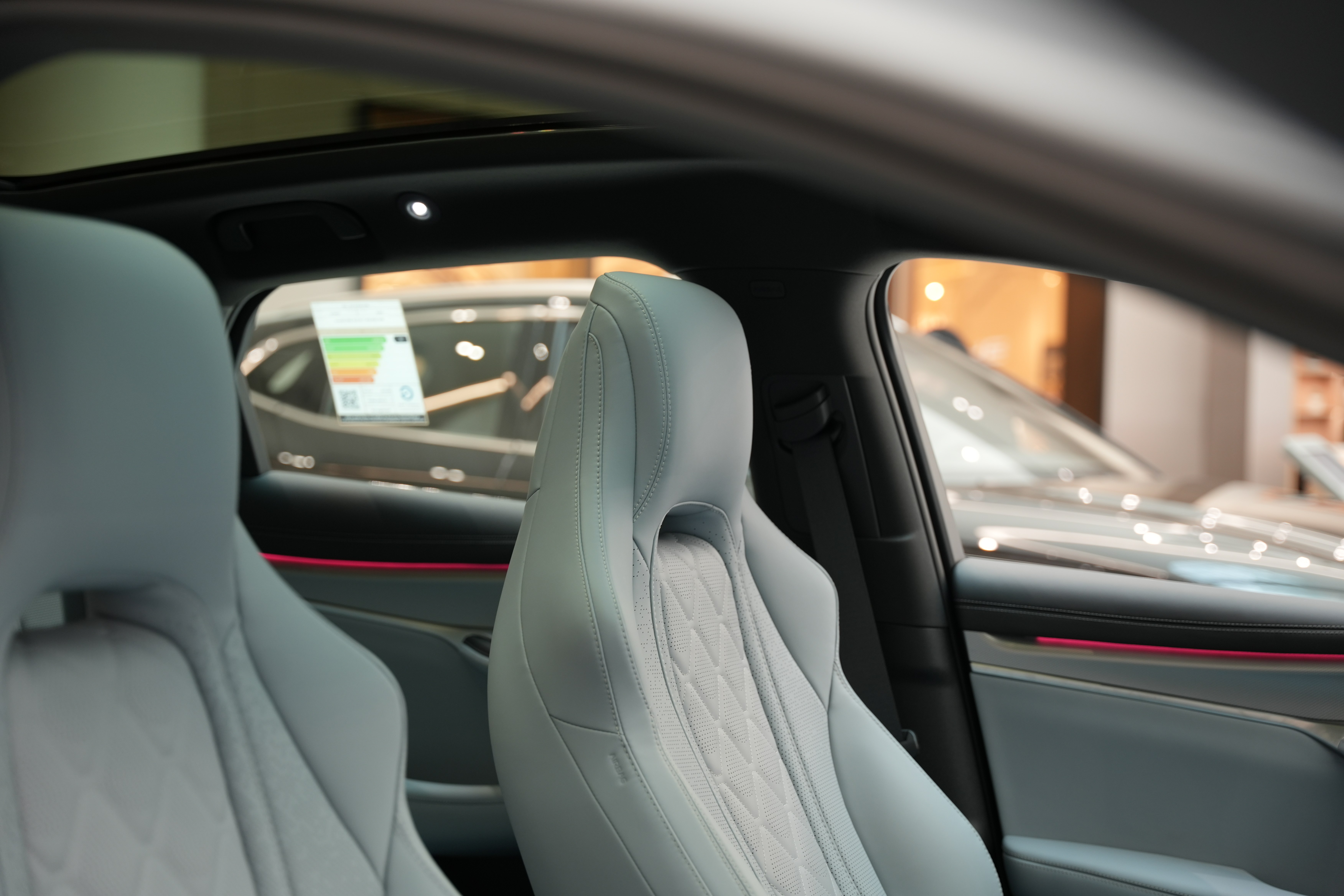 https://gcc-1307444343.cos.accelerate.myqcloud.com/cc/car-image/3f17debf
