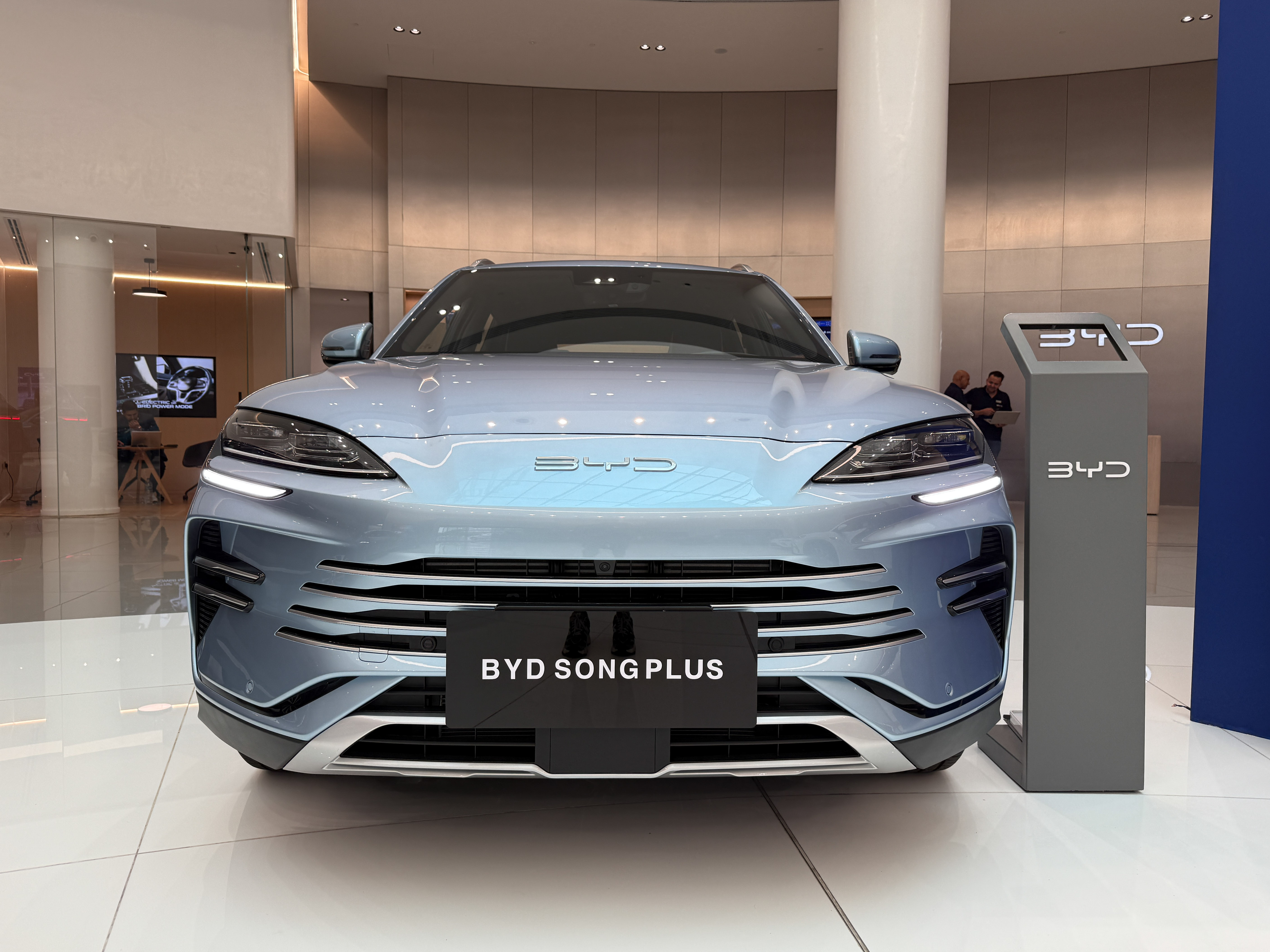 https://gcc-1307444343.cos.accelerate.myqcloud.com/cc/car-image/3f3efb16