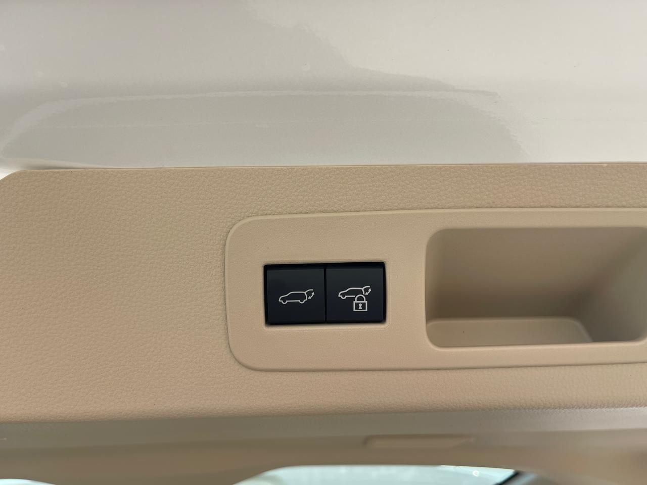 https://gcc-1307444343.cos.accelerate.myqcloud.com/cc/car-image/3f6f9bc5