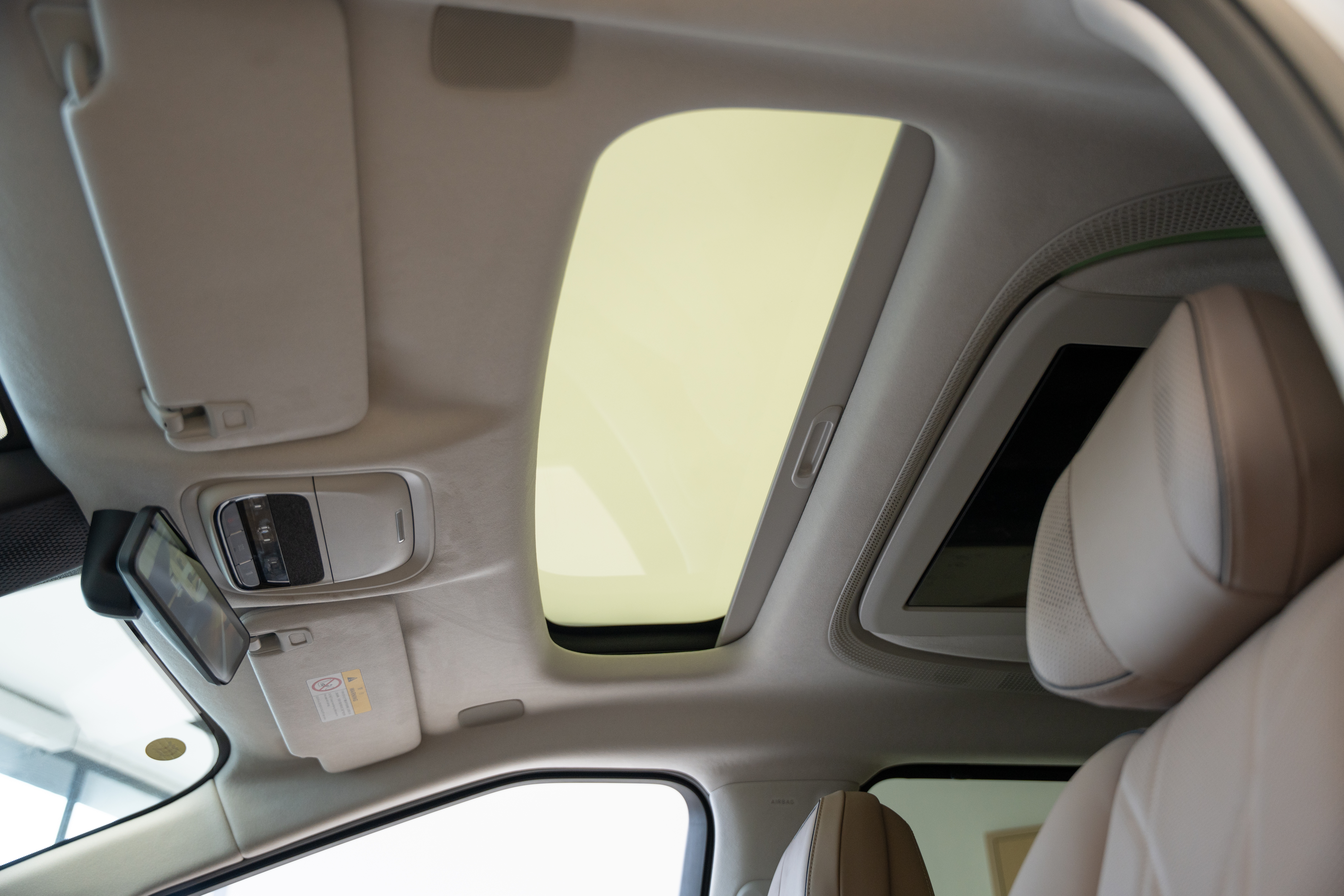 https://gcc-1307444343.cos.accelerate.myqcloud.com/cc/car-image/427c3c14