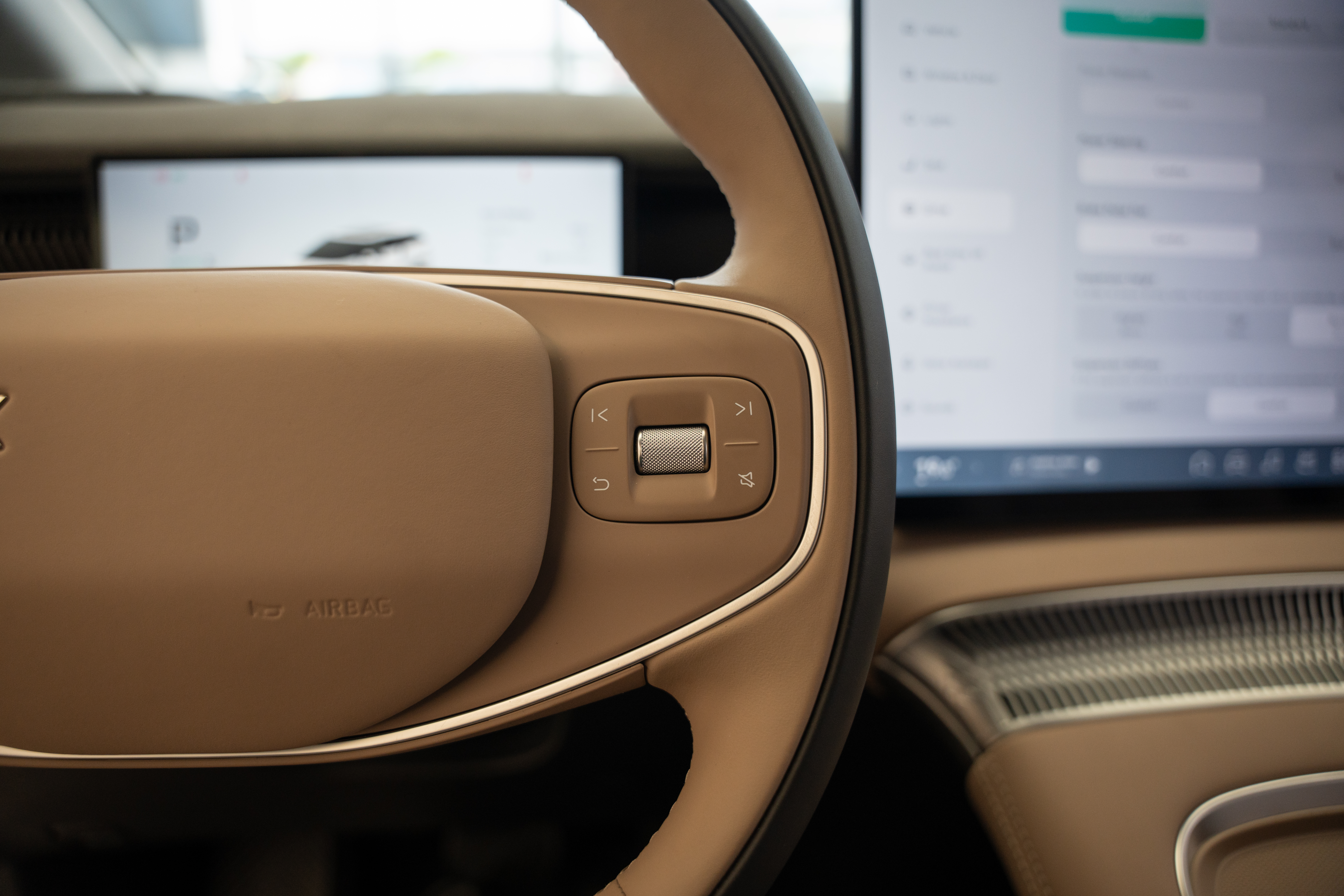 https://gcc-1307444343.cos.accelerate.myqcloud.com/cc/car-image/45029849