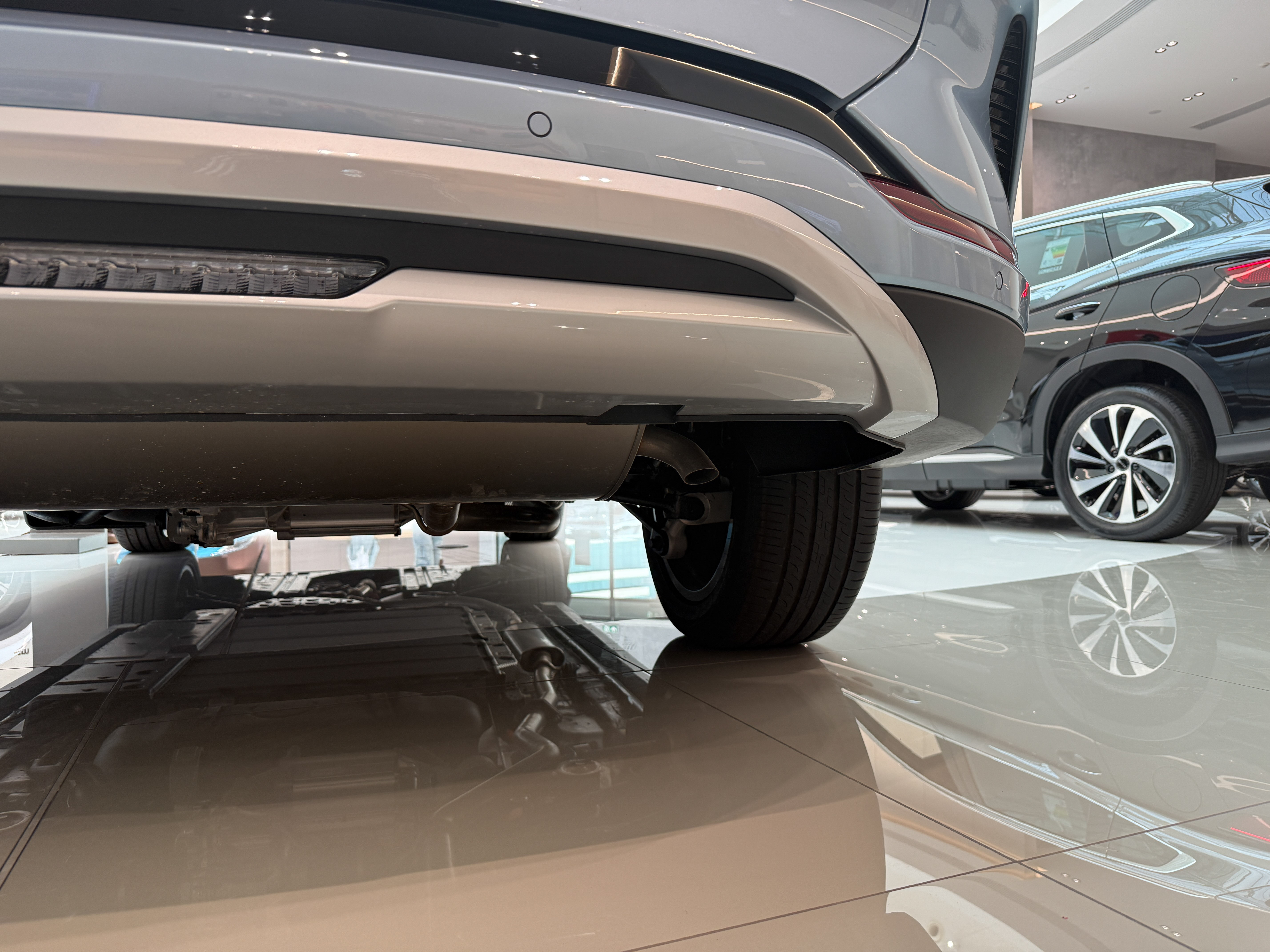 https://gcc-1307444343.cos.accelerate.myqcloud.com/cc/car-image/4d8a0945