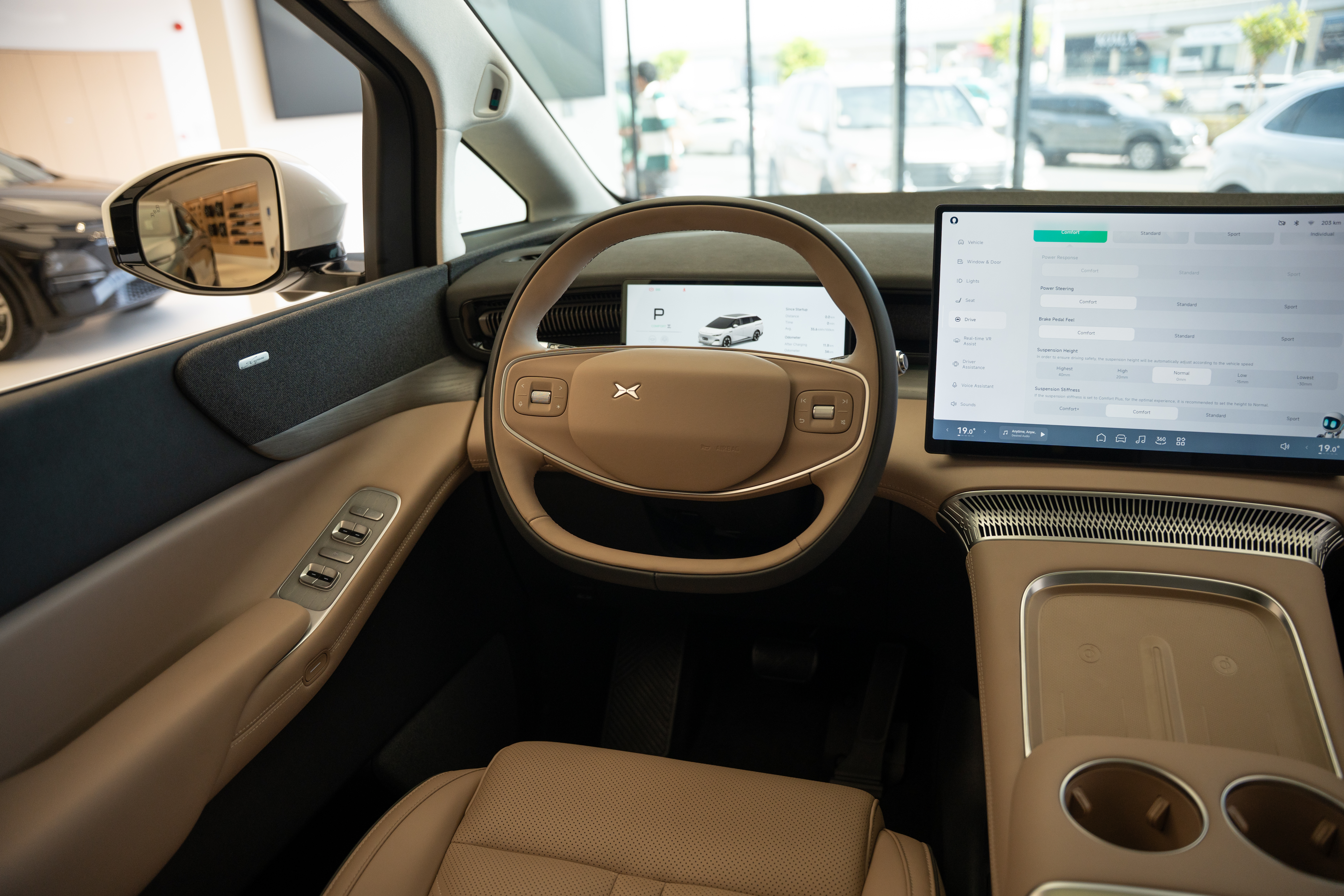 https://gcc-1307444343.cos.accelerate.myqcloud.com/cc/car-image/51c5f99a