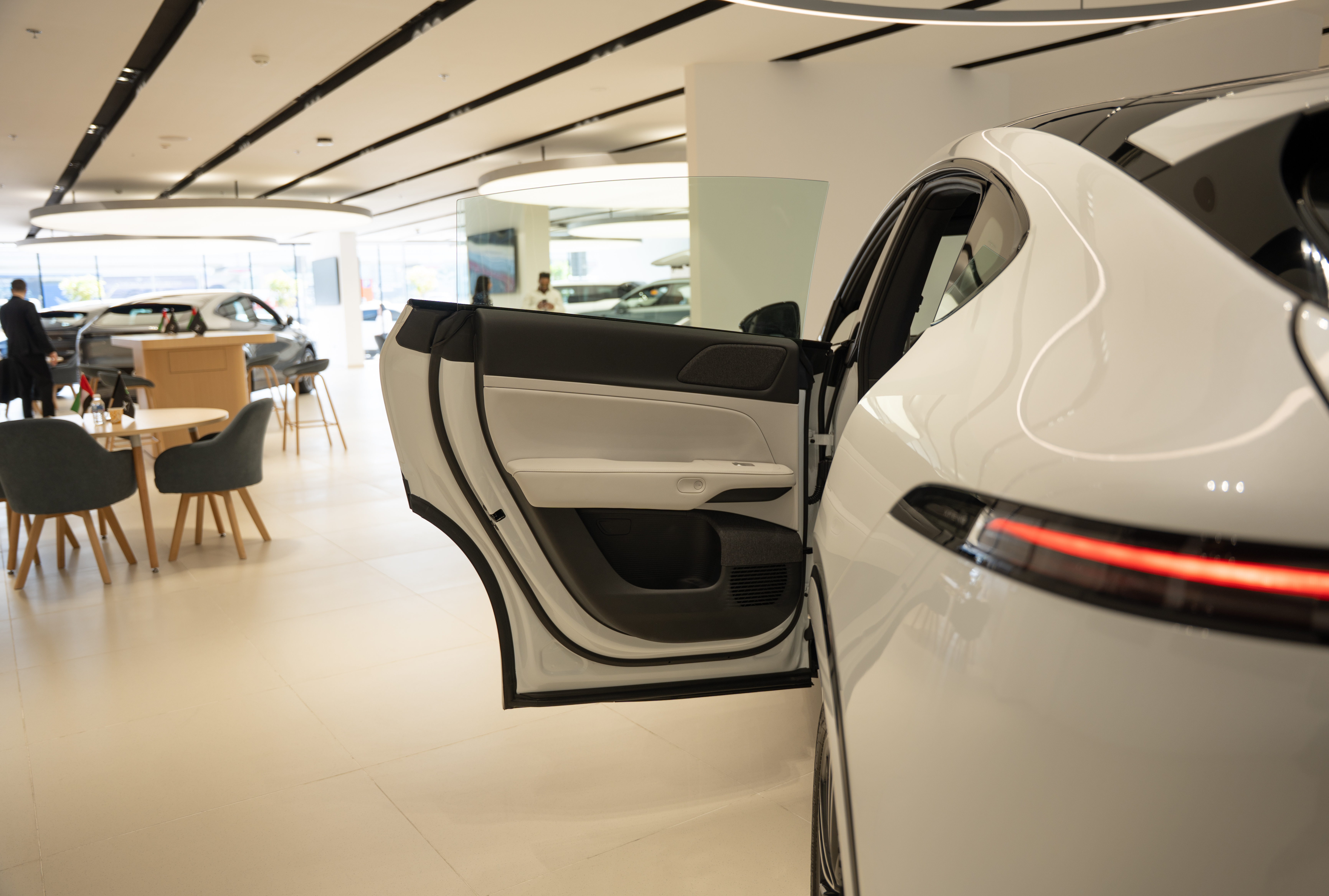 https://gcc-1307444343.cos.accelerate.myqcloud.com/cc/car-image/51c7af25
