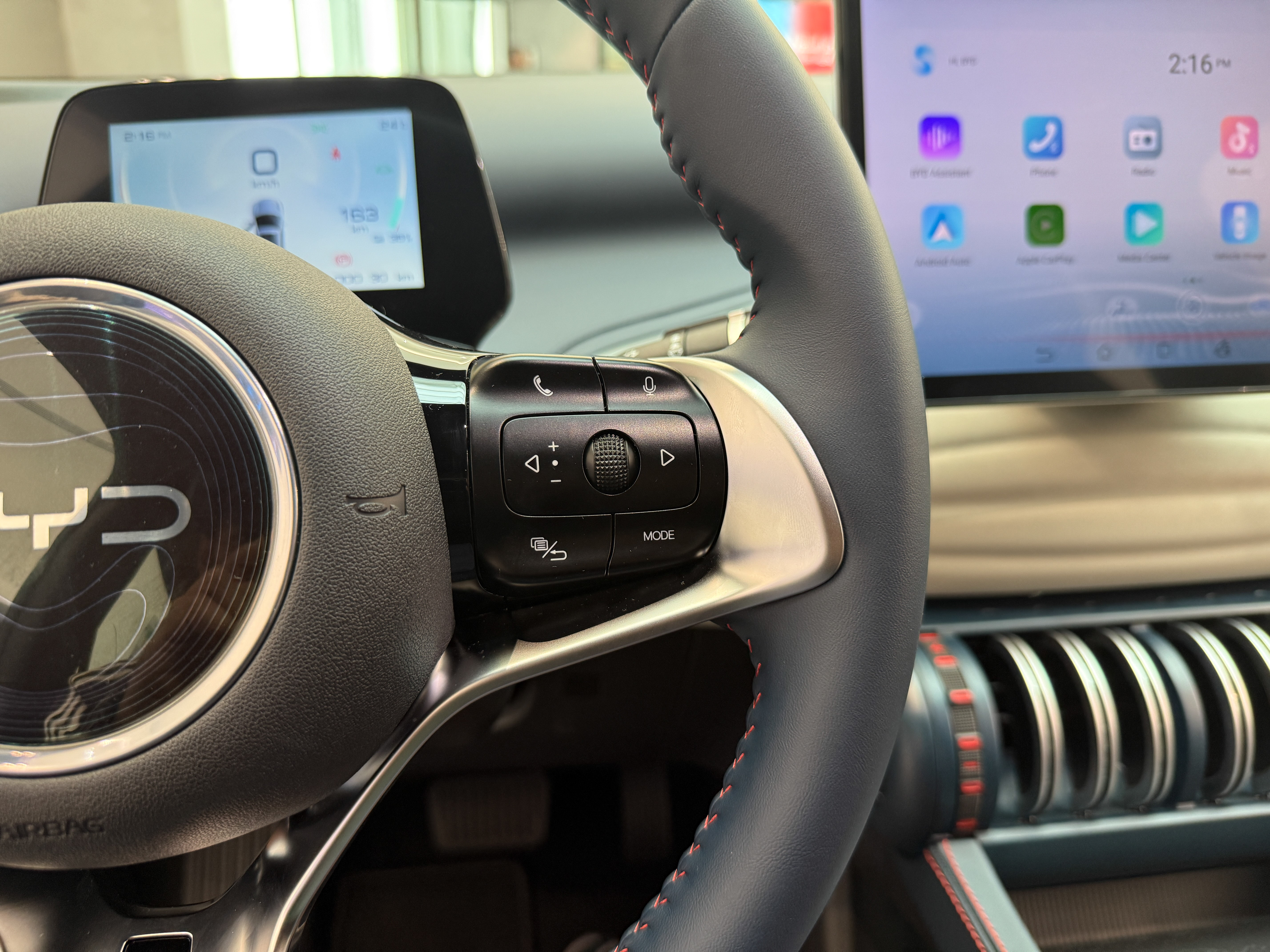 https://gcc-1307444343.cos.accelerate.myqcloud.com/cc/car-image/5bce7a24