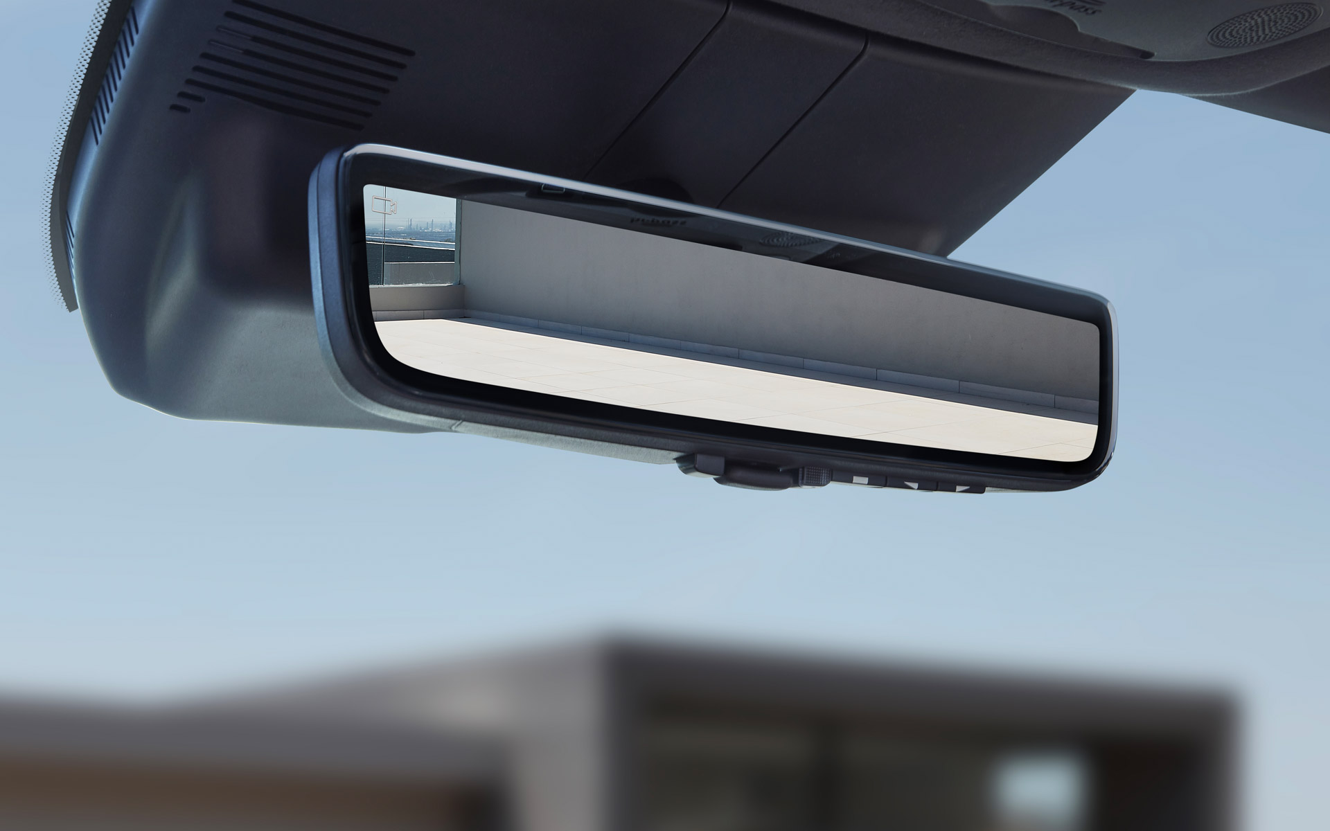 https://gcc-1307444343.cos.accelerate.myqcloud.com/cc/car-image/6951a9f1