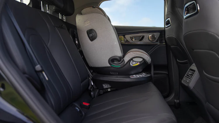 https://gcc-1307444343.cos.accelerate.myqcloud.com/cc/car-image/6d528b17