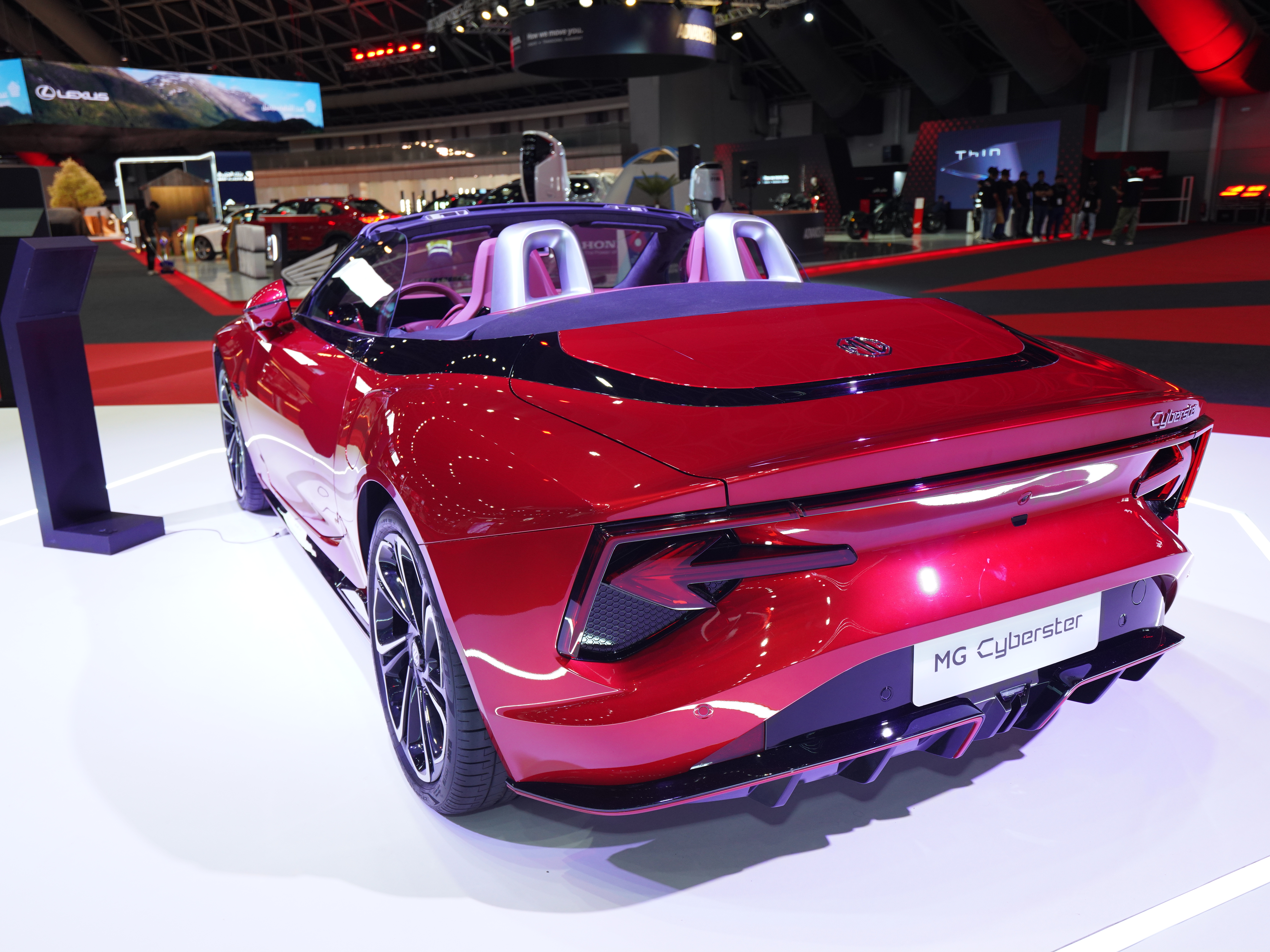 https://gcc-1307444343.cos.accelerate.myqcloud.com/cc/car-image/6f9b4eac