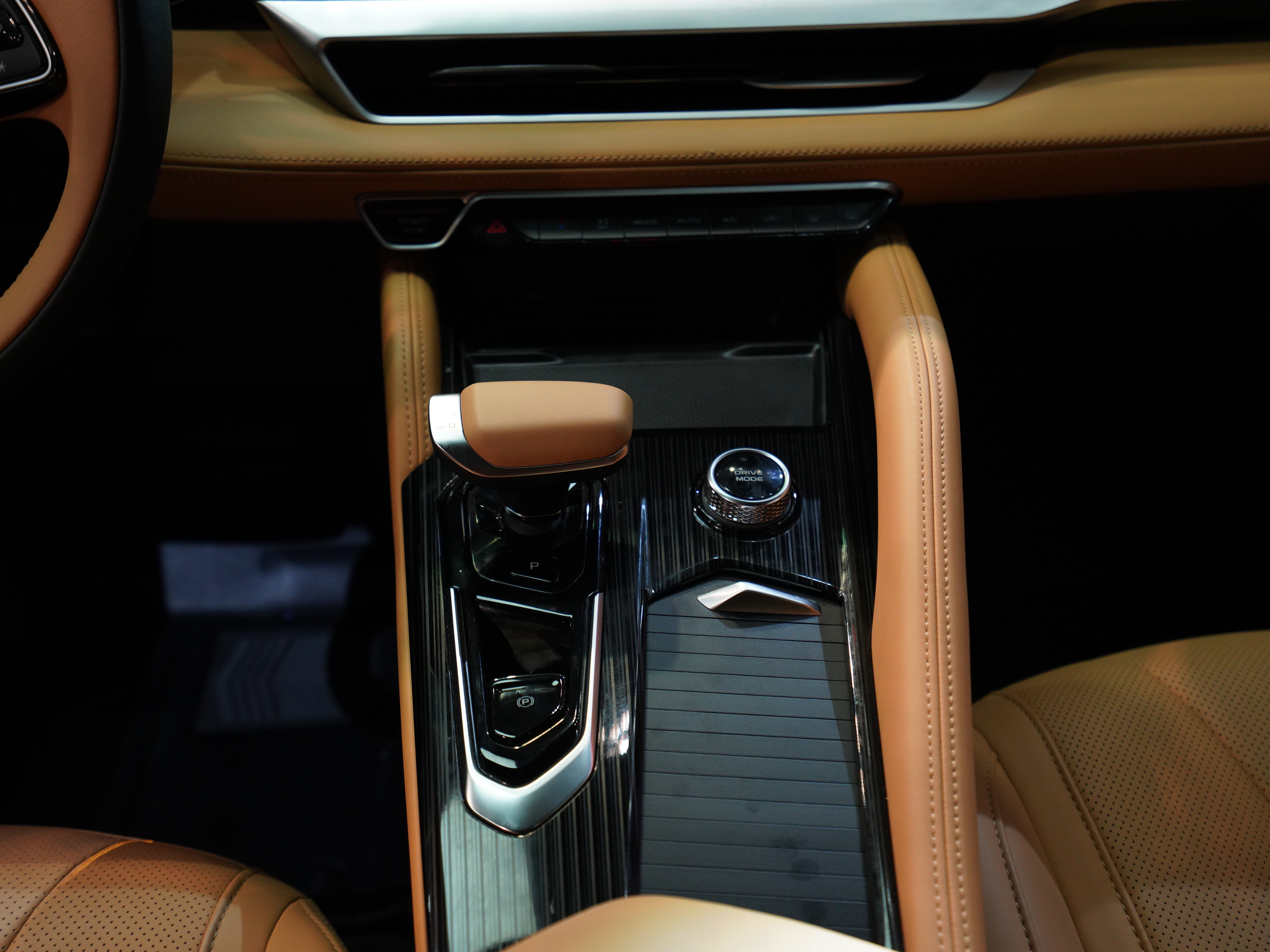 https://gcc-1307444343.cos.accelerate.myqcloud.com/cc/car-image/7e2e3291