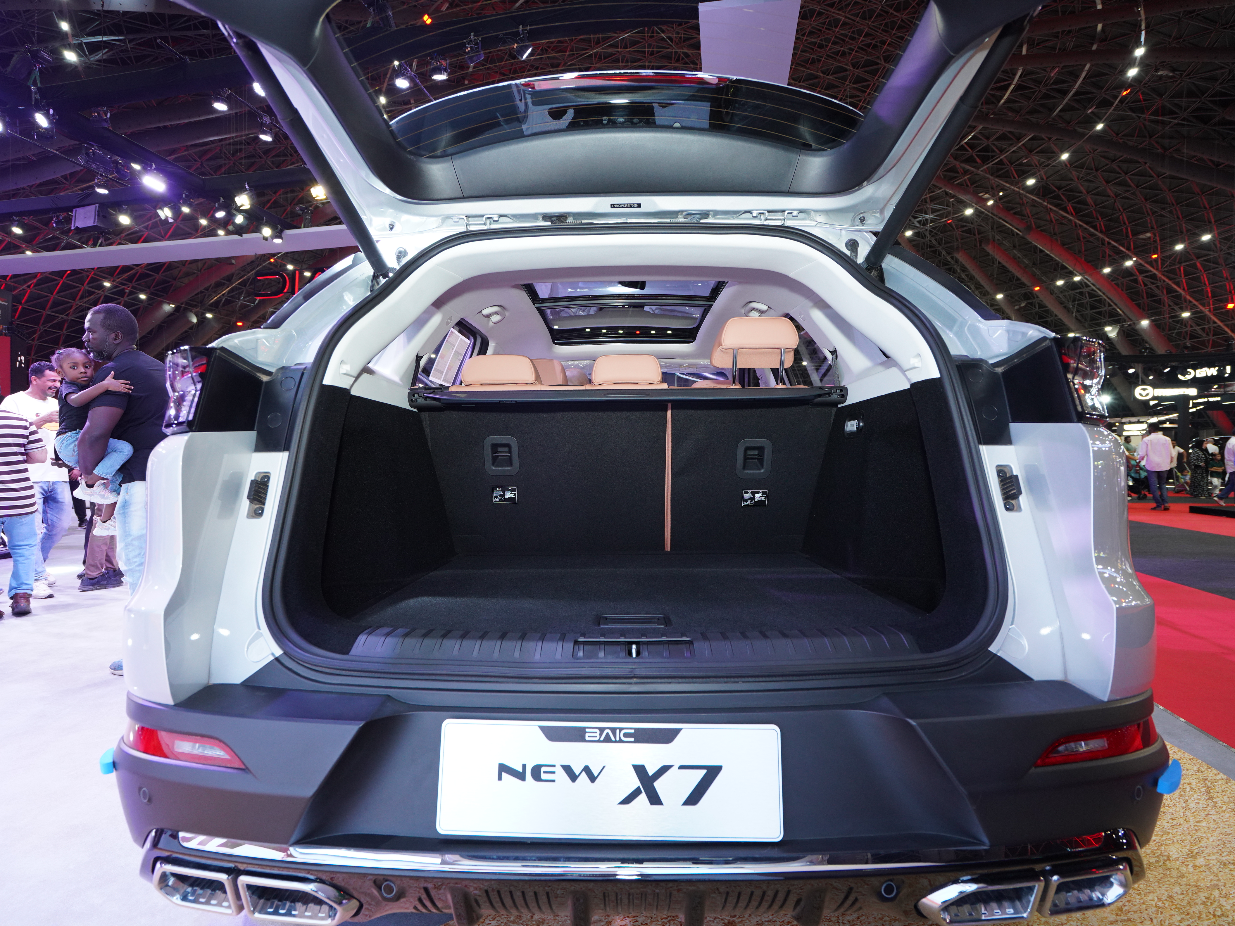 https://gcc-1307444343.cos.accelerate.myqcloud.com/cc/car-image/89f11513