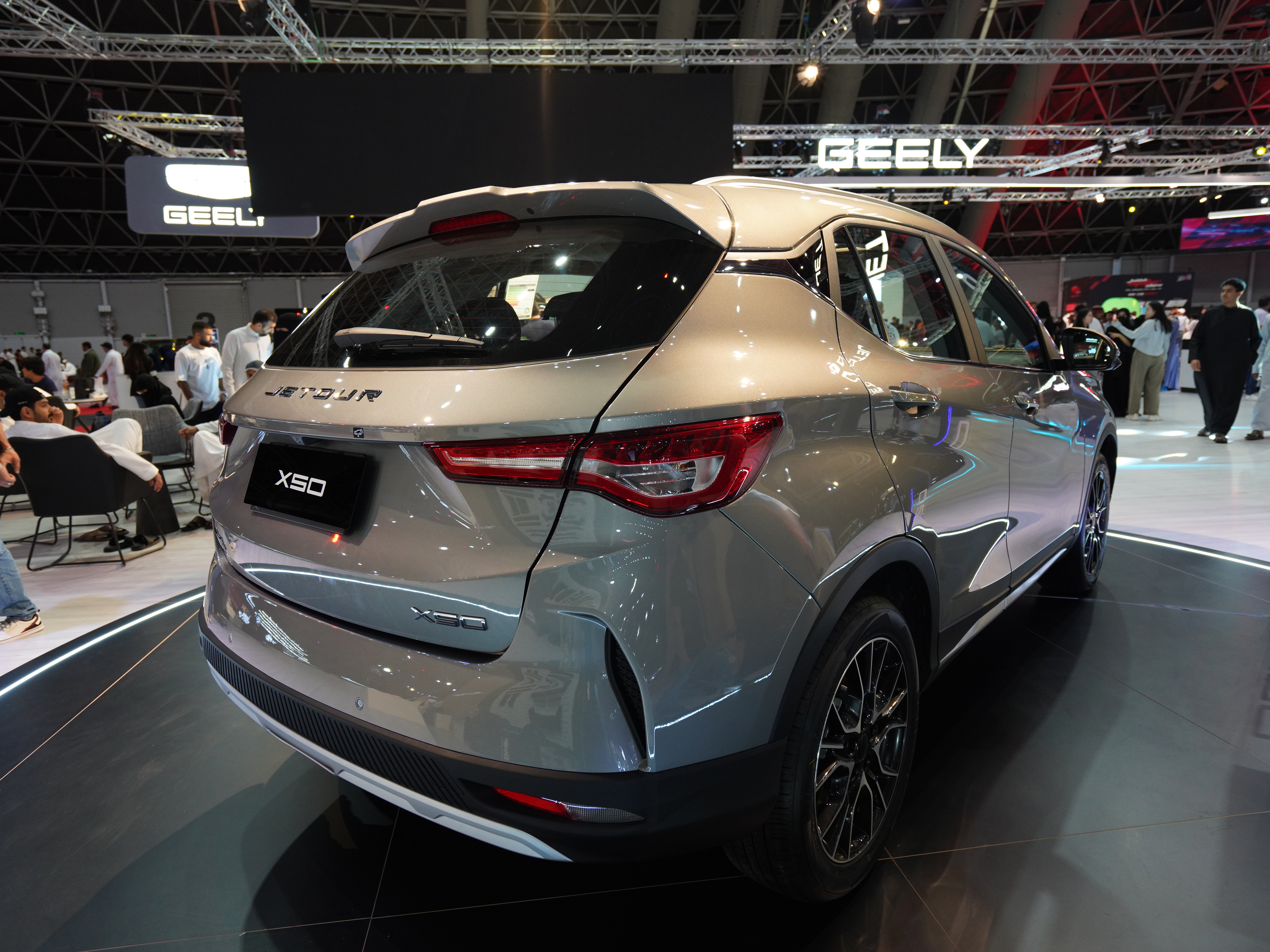 https://gcc-1307444343.cos.accelerate.myqcloud.com/cc/car-image/8b505fa2