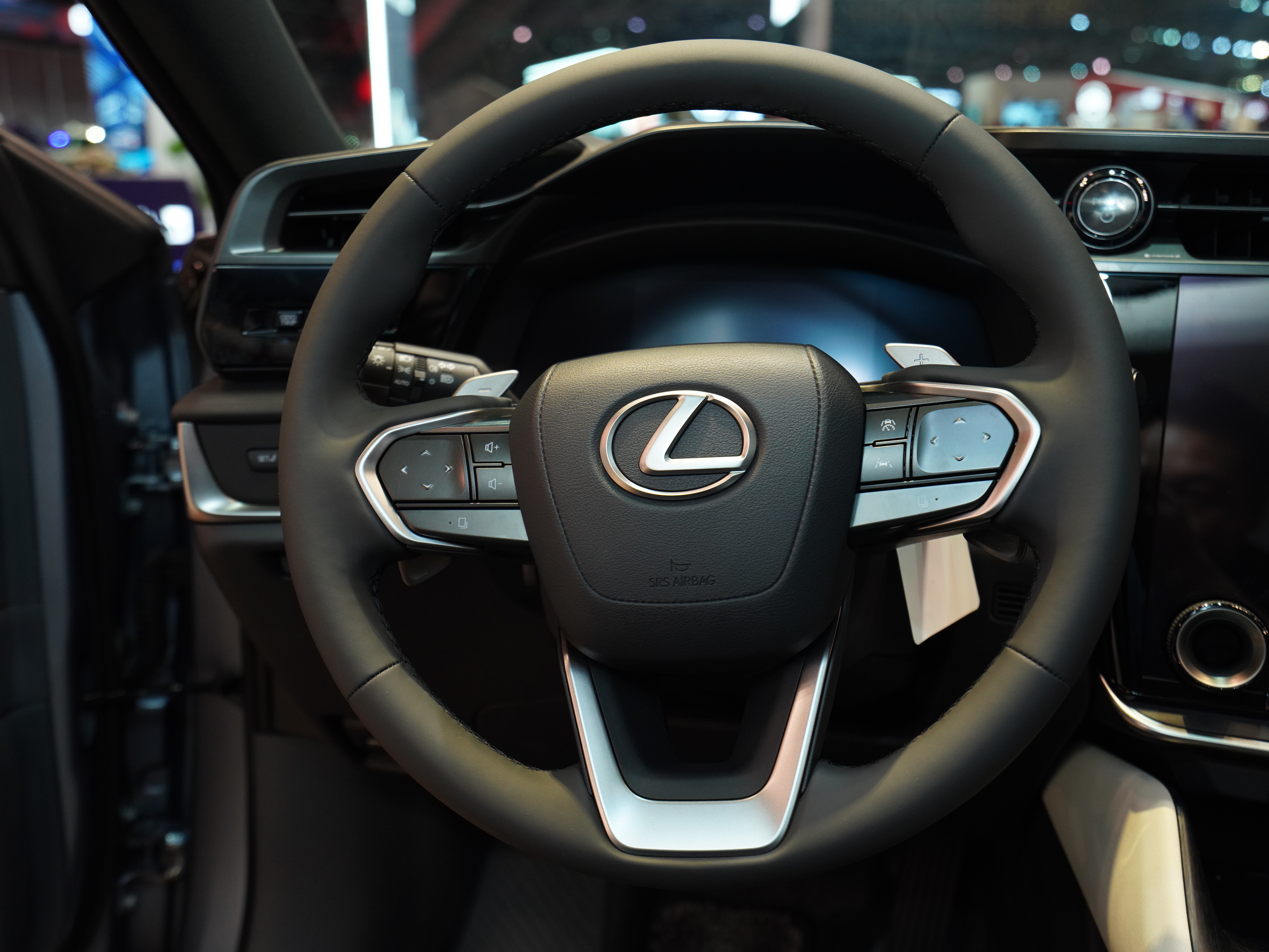 https://gcc-1307444343.cos.accelerate.myqcloud.com/cc/car-image/8f6ef407