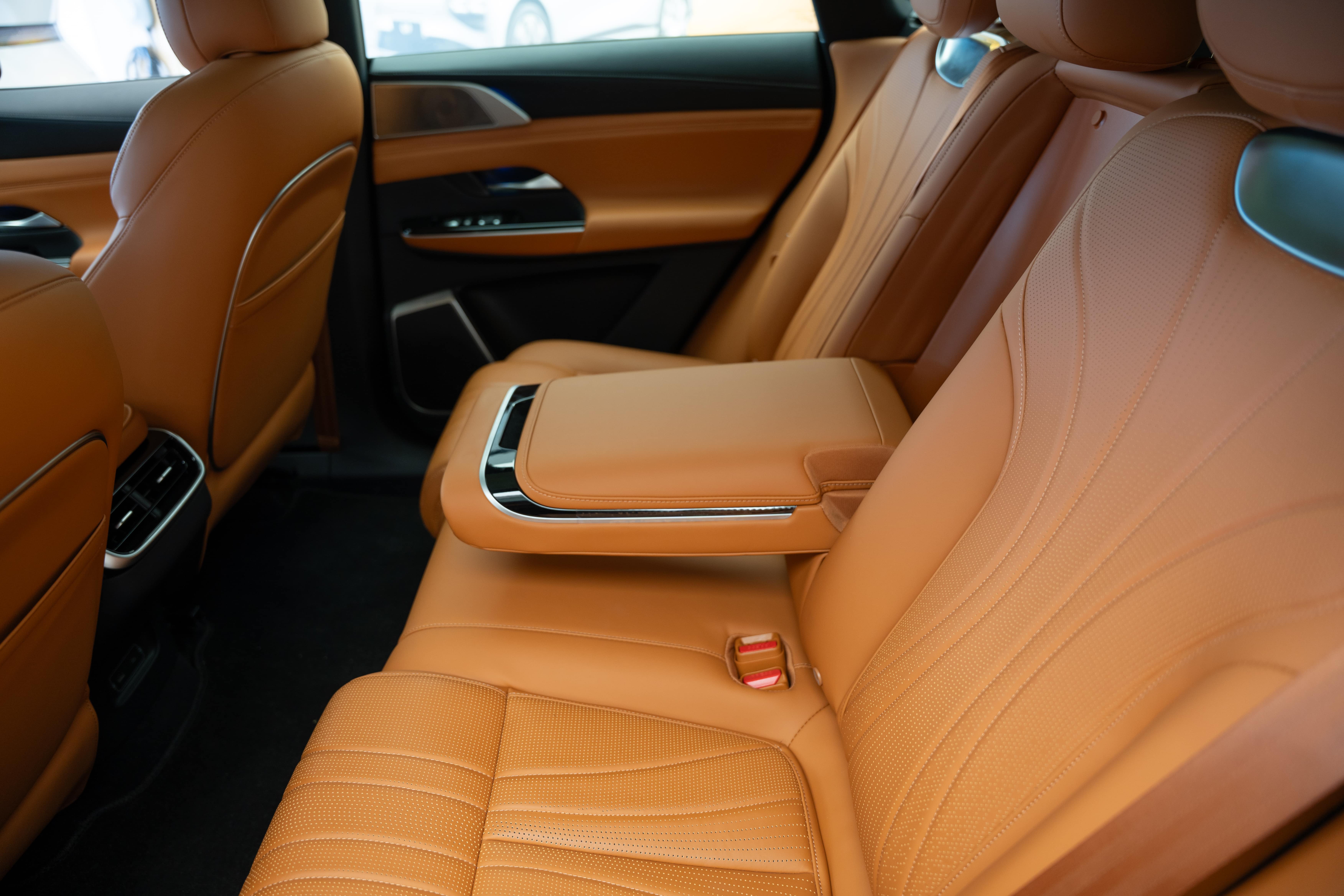 https://gcc-1307444343.cos.accelerate.myqcloud.com/cc/car-image/9580ef0f