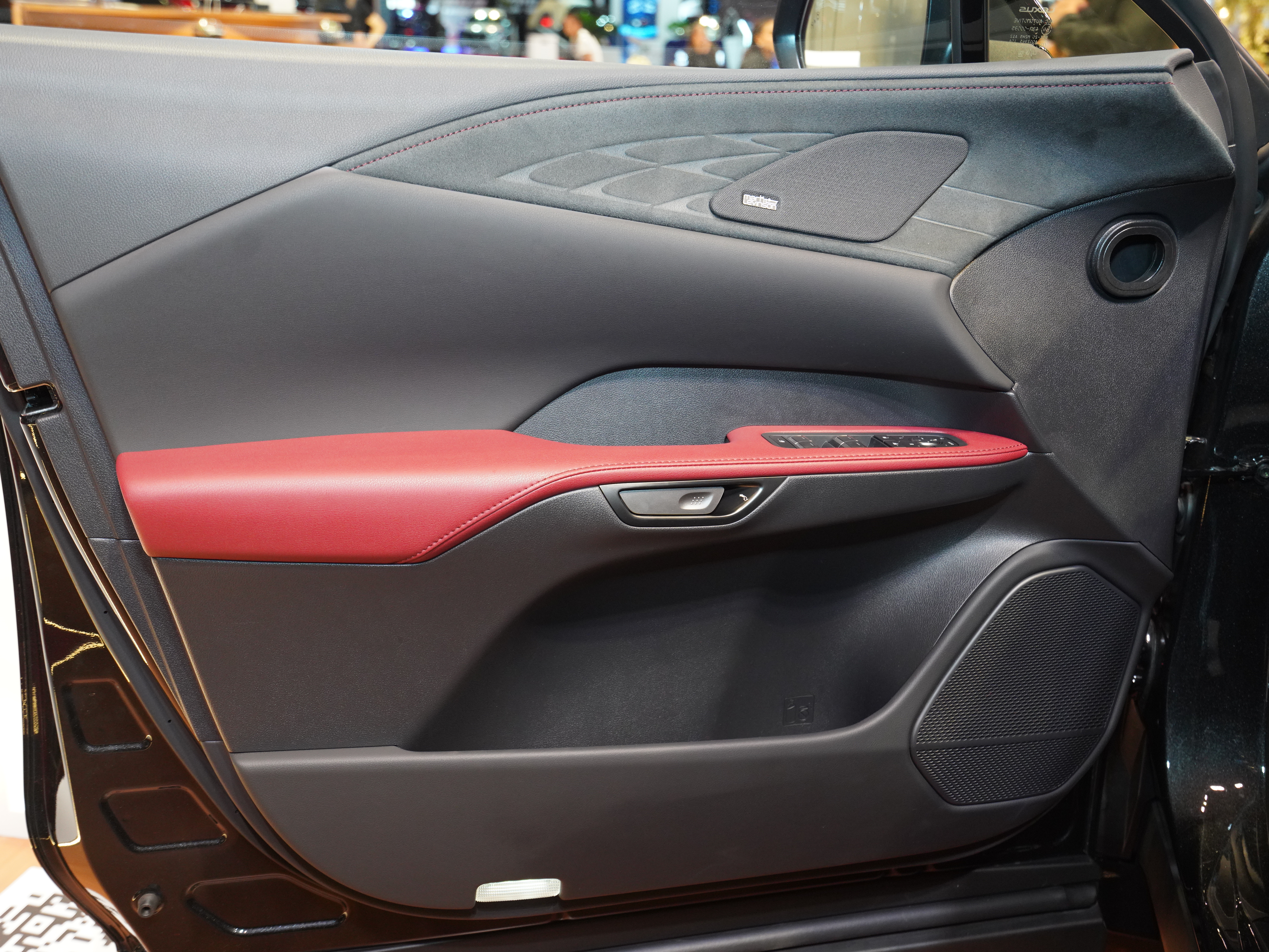 https://gcc-1307444343.cos.accelerate.myqcloud.com/cc/car-image/9ed3d531