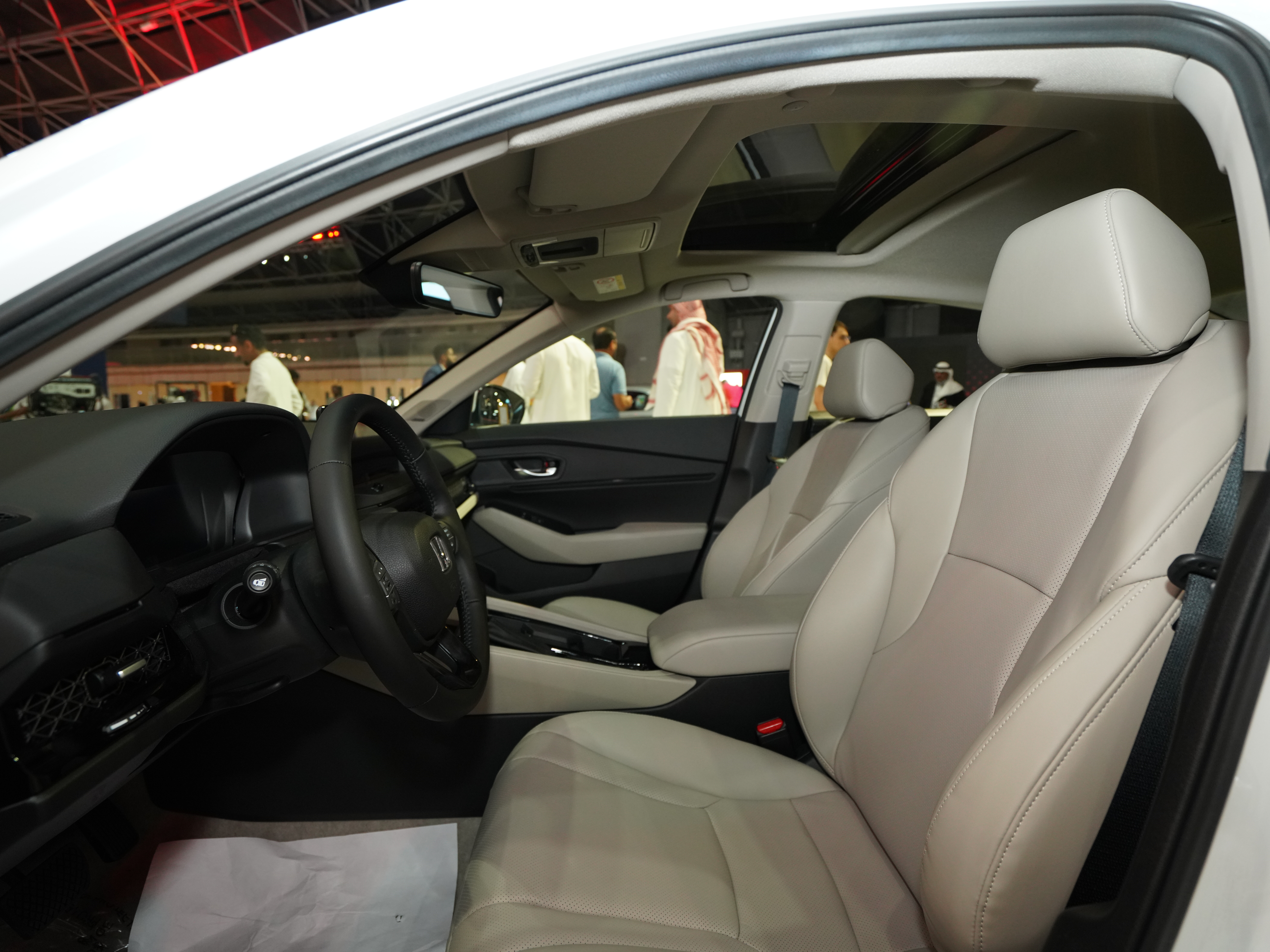 https://gcc-1307444343.cos.accelerate.myqcloud.com/cc/car-image/a5c71880