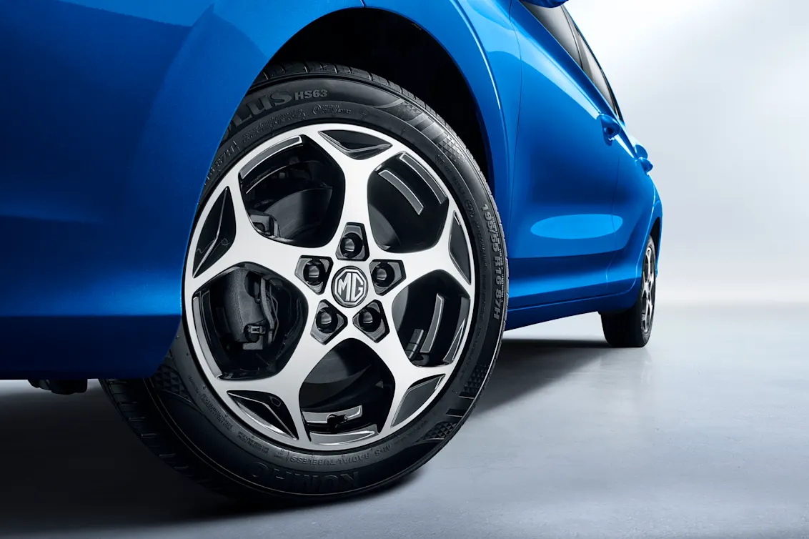 https://gcc-1307444343.cos.accelerate.myqcloud.com/cc/car-image/a5e87905