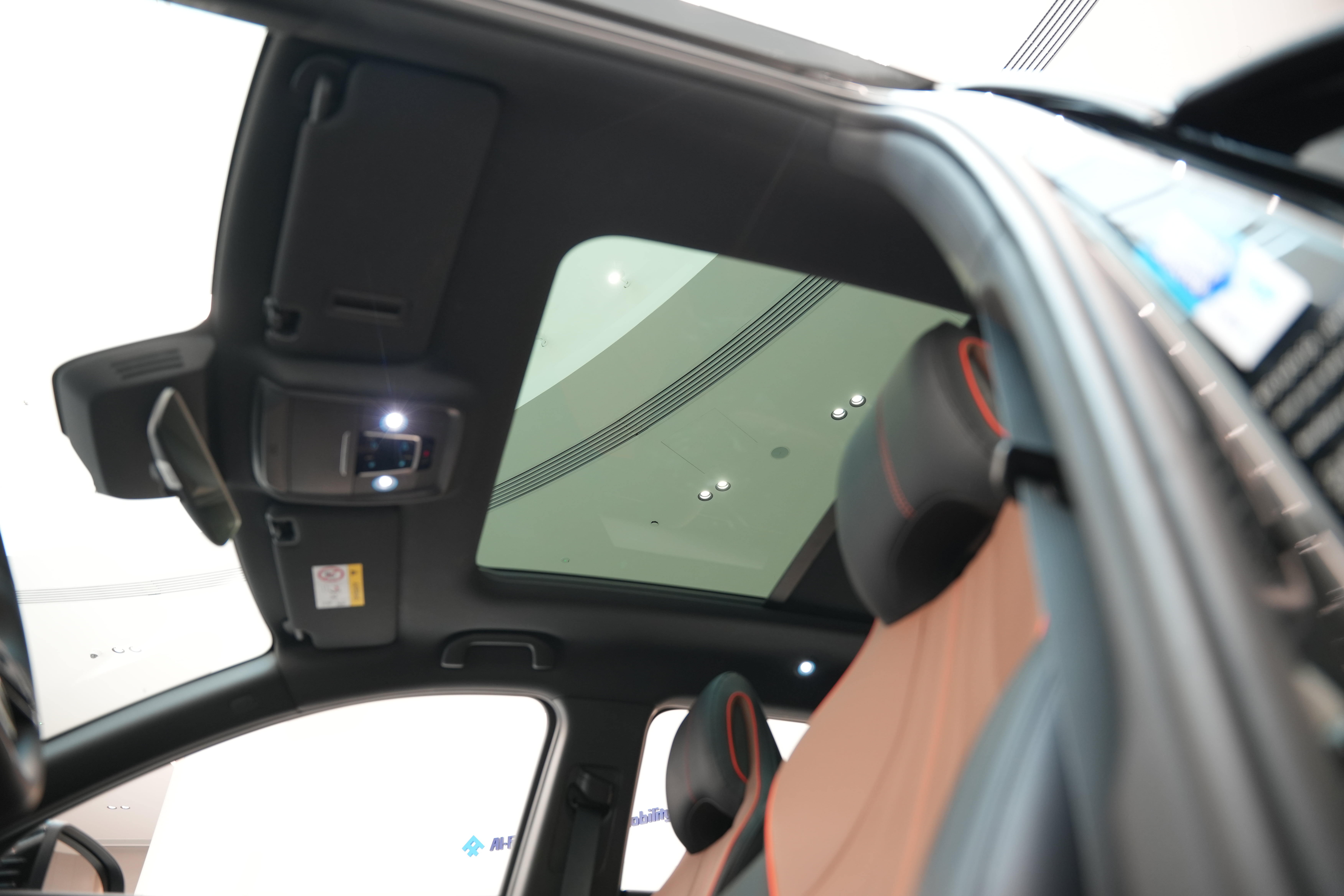 https://gcc-1307444343.cos.accelerate.myqcloud.com/cc/car-image/ae3b2d2f