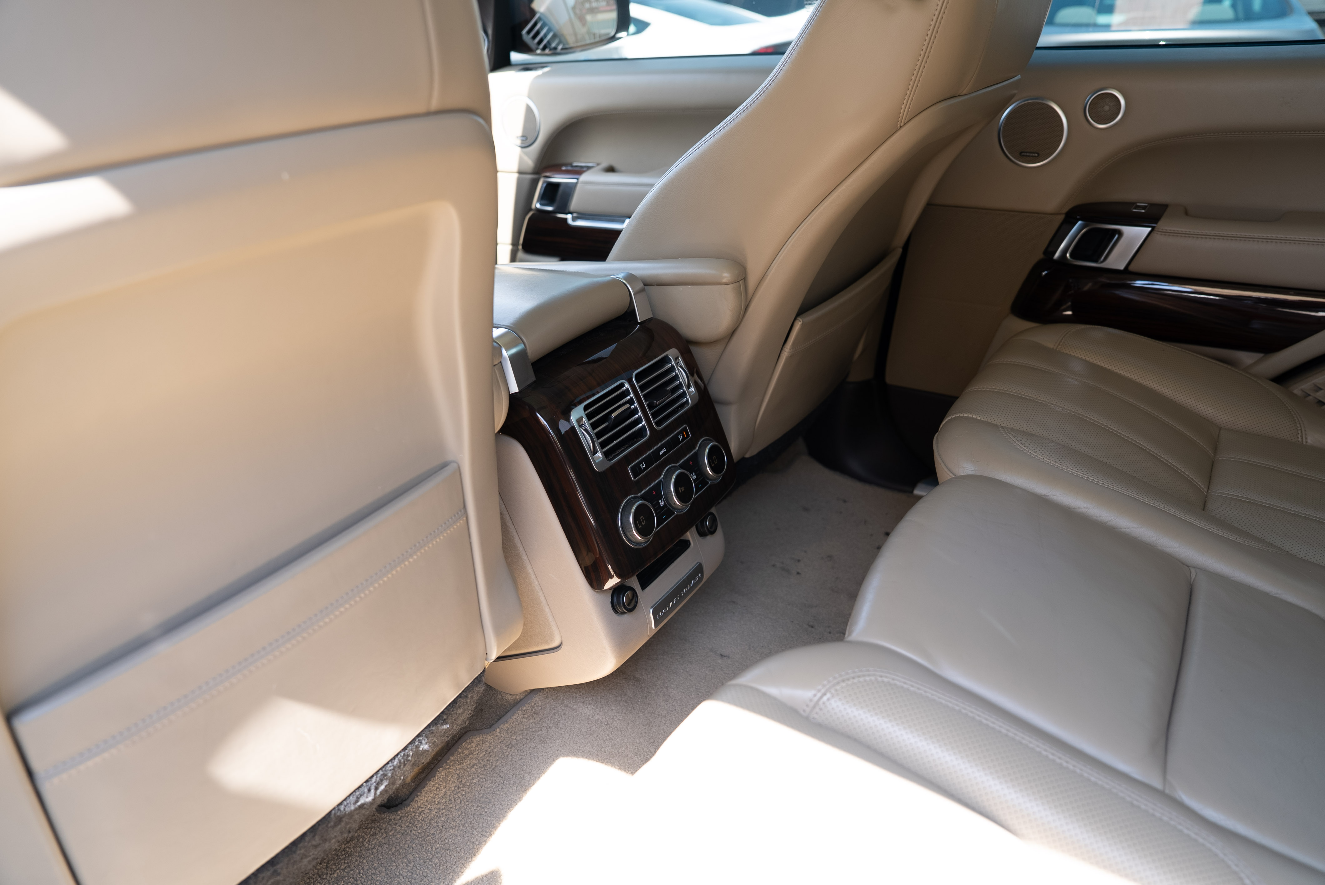 https://gcc-1307444343.cos.accelerate.myqcloud.com/cc/car-image/b28767fc