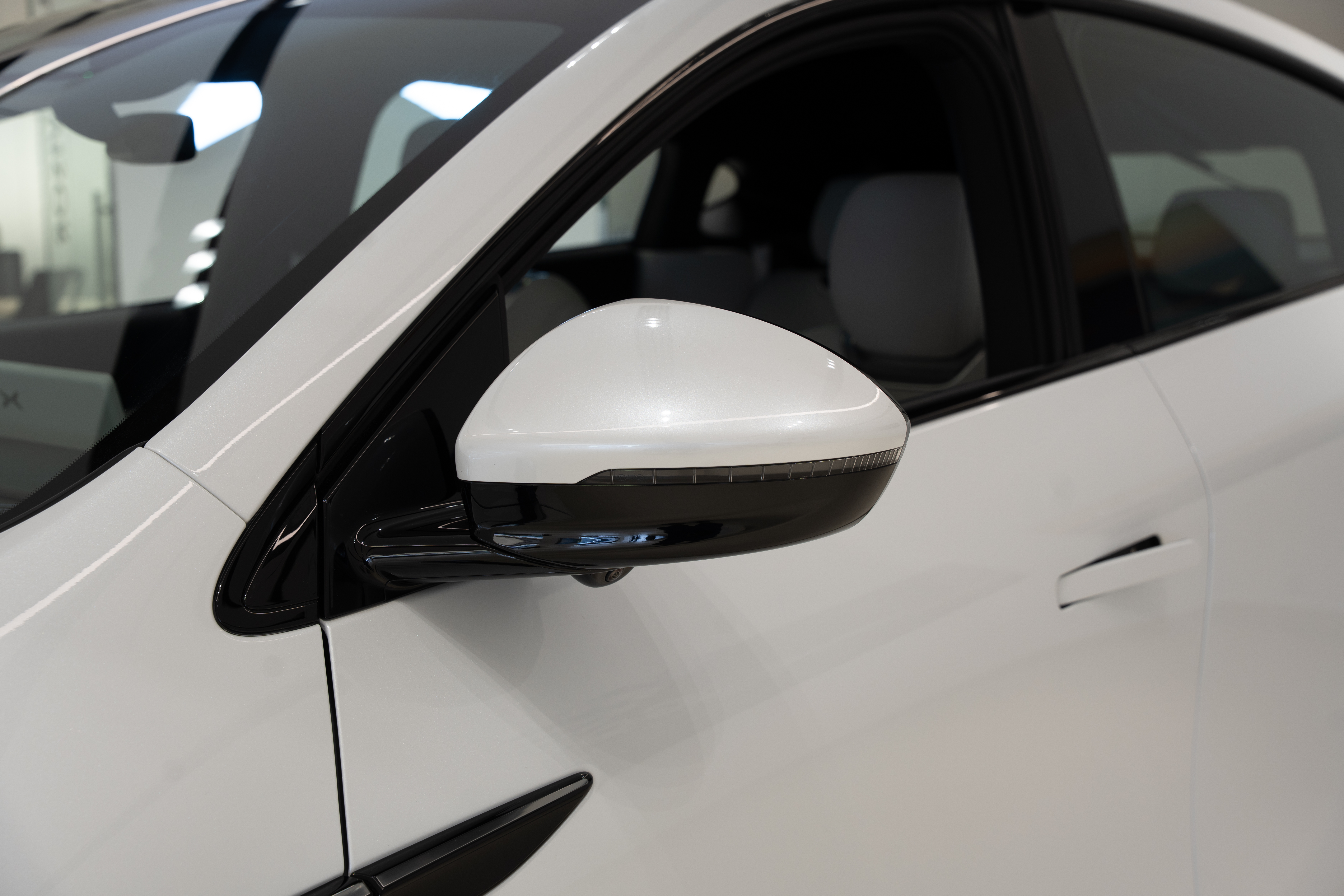 https://gcc-1307444343.cos.accelerate.myqcloud.com/cc/car-image/b51a297f