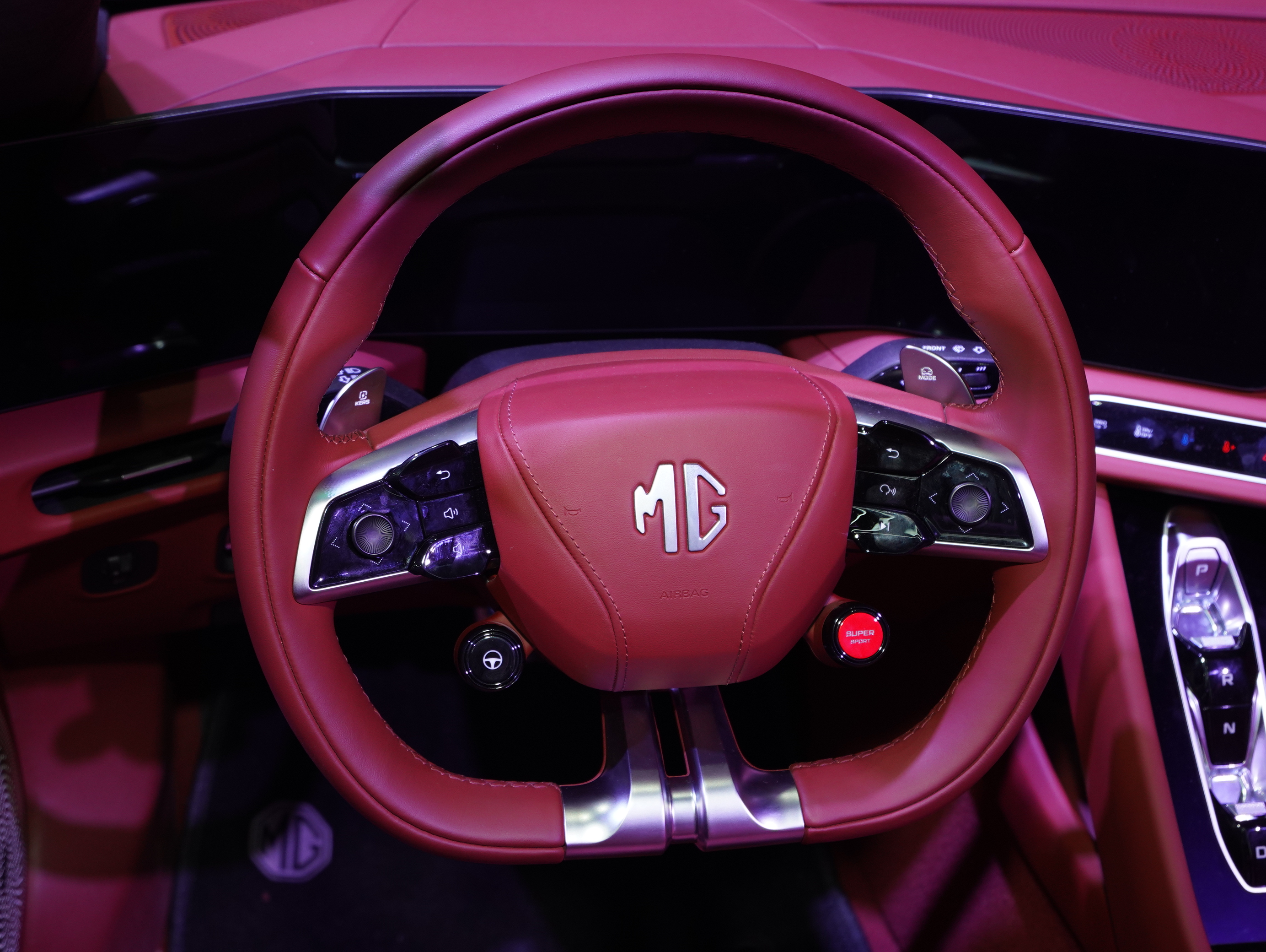 https://gcc-1307444343.cos.accelerate.myqcloud.com/cc/car-image/c040b658