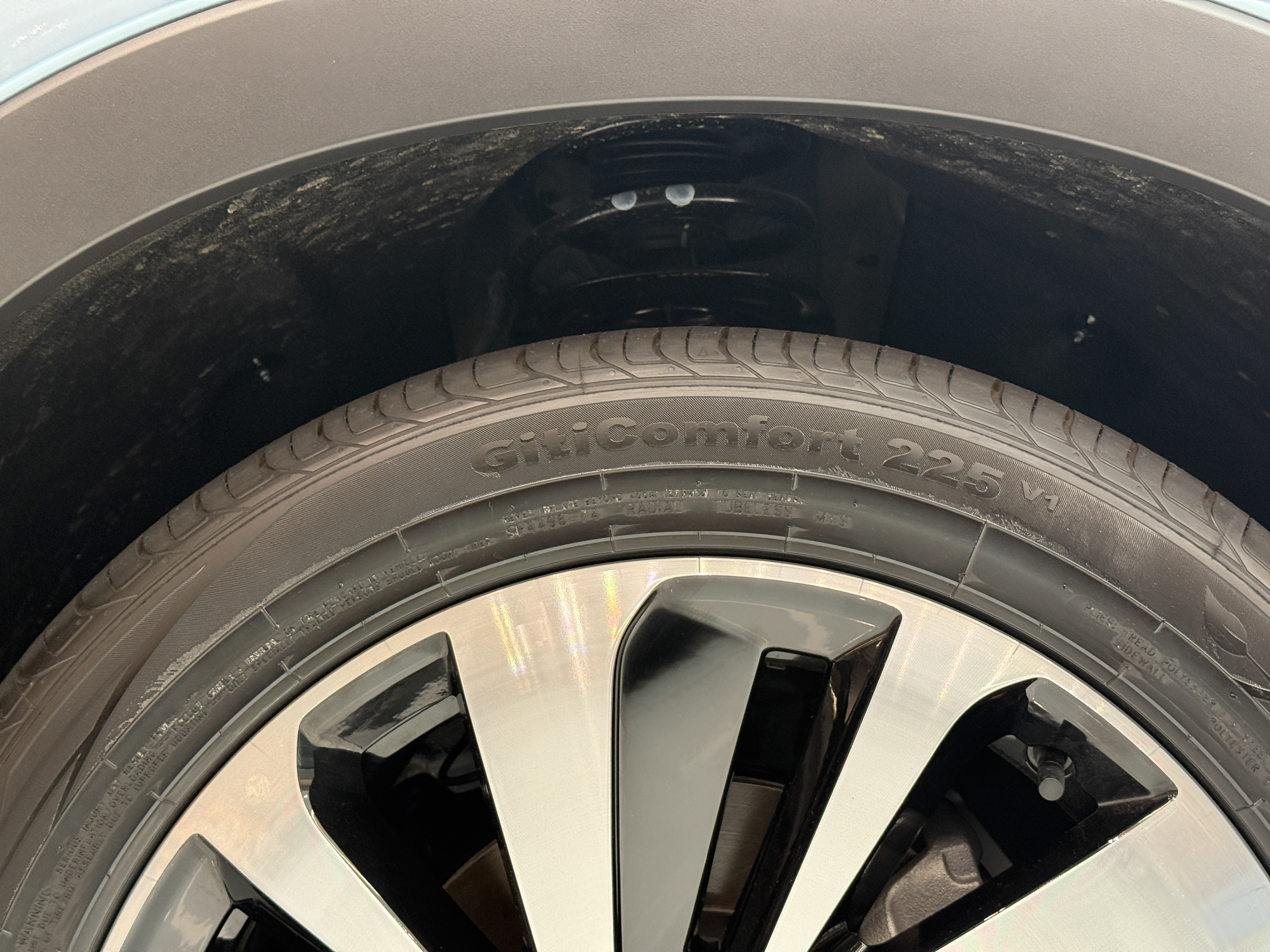 https://gcc-1307444343.cos.accelerate.myqcloud.com/cc/car-image/c0f7738c
