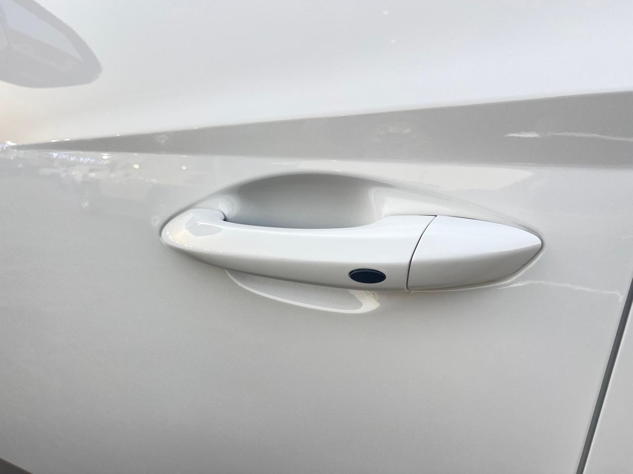 https://gcc-1307444343.cos.accelerate.myqcloud.com/cc/car-image/c8b55631