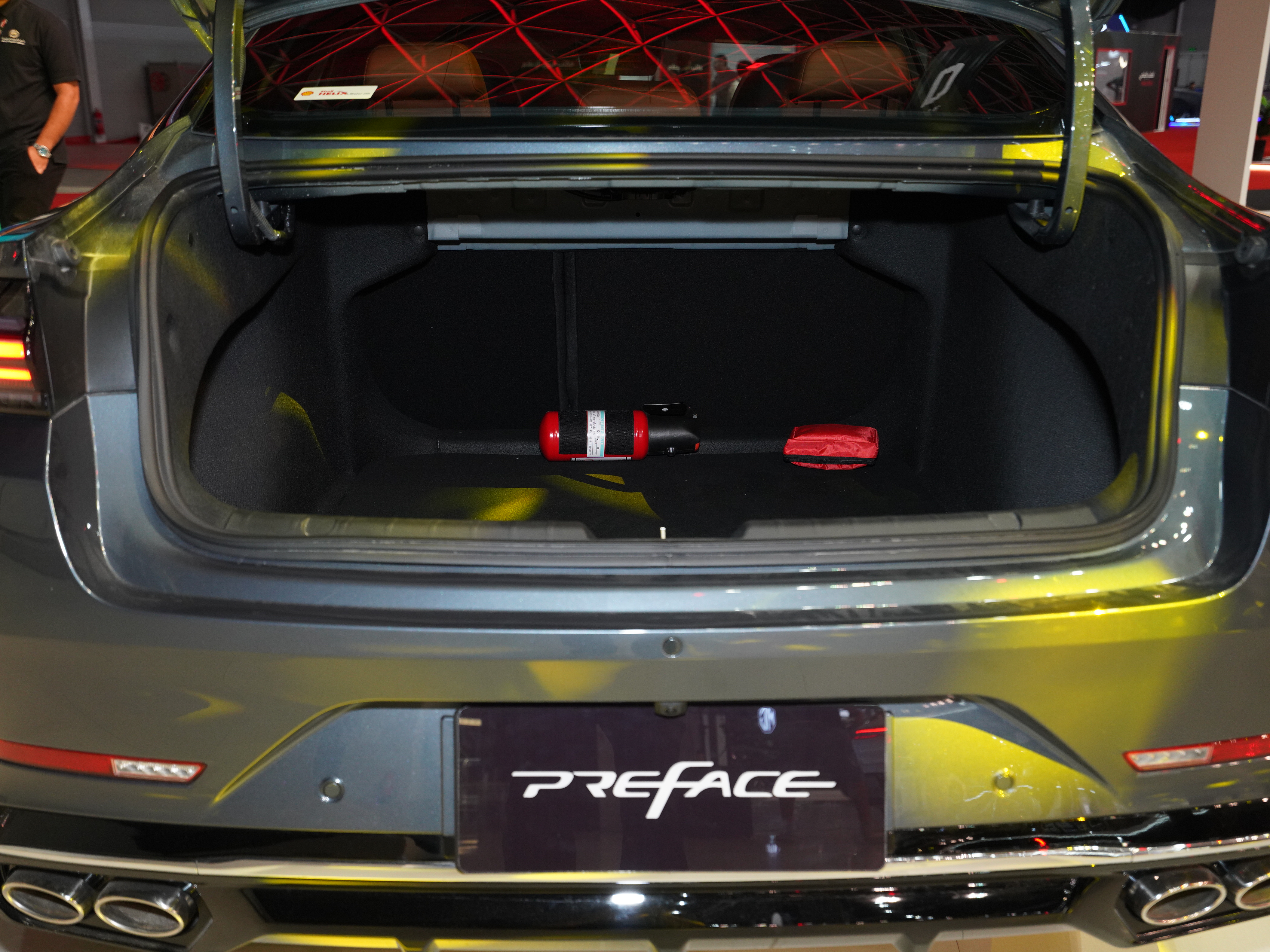 https://gcc-1307444343.cos.accelerate.myqcloud.com/cc/car-image/ca5babb0