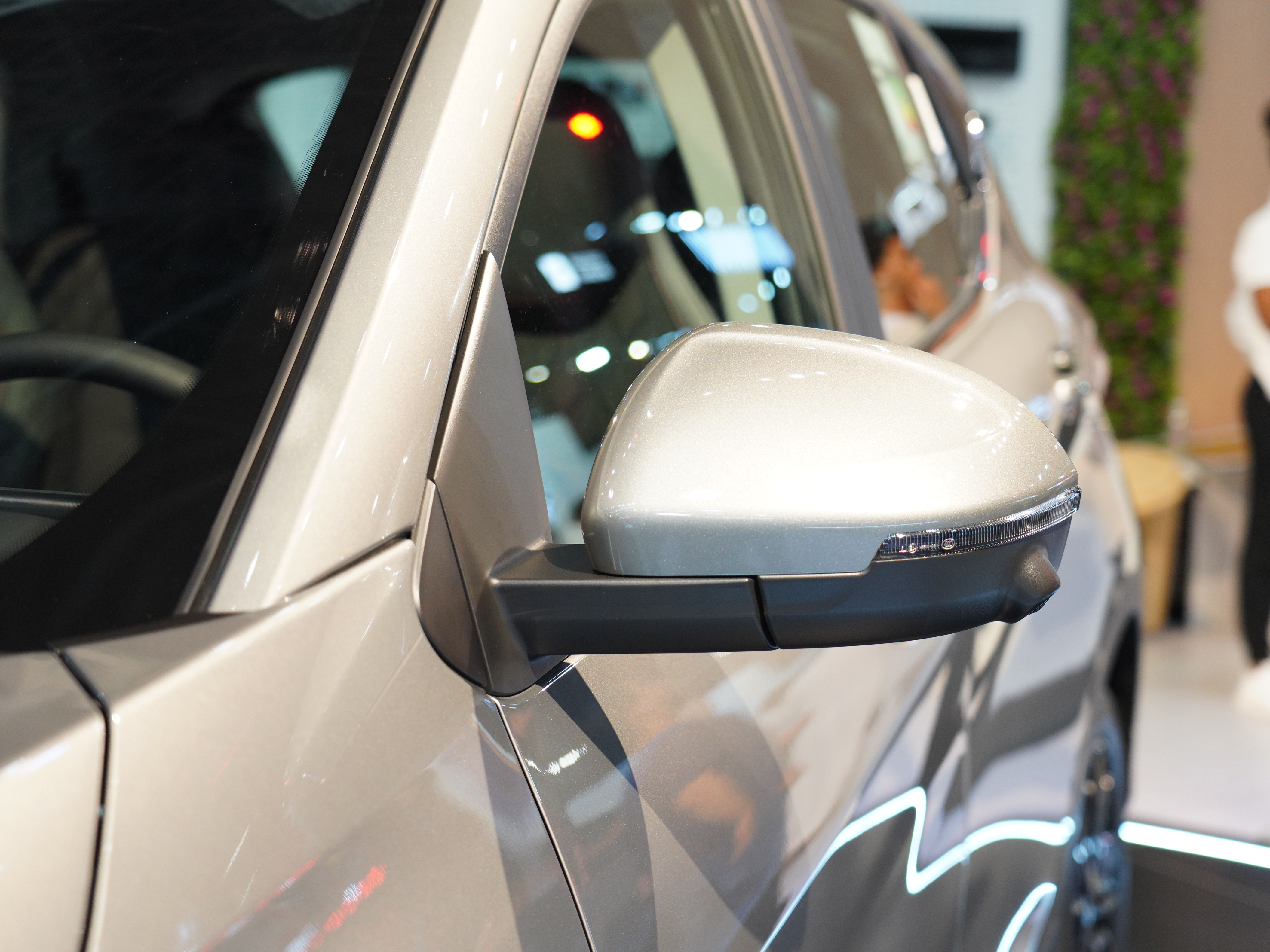 https://gcc-1307444343.cos.accelerate.myqcloud.com/cc/car-image/cc87abb1
