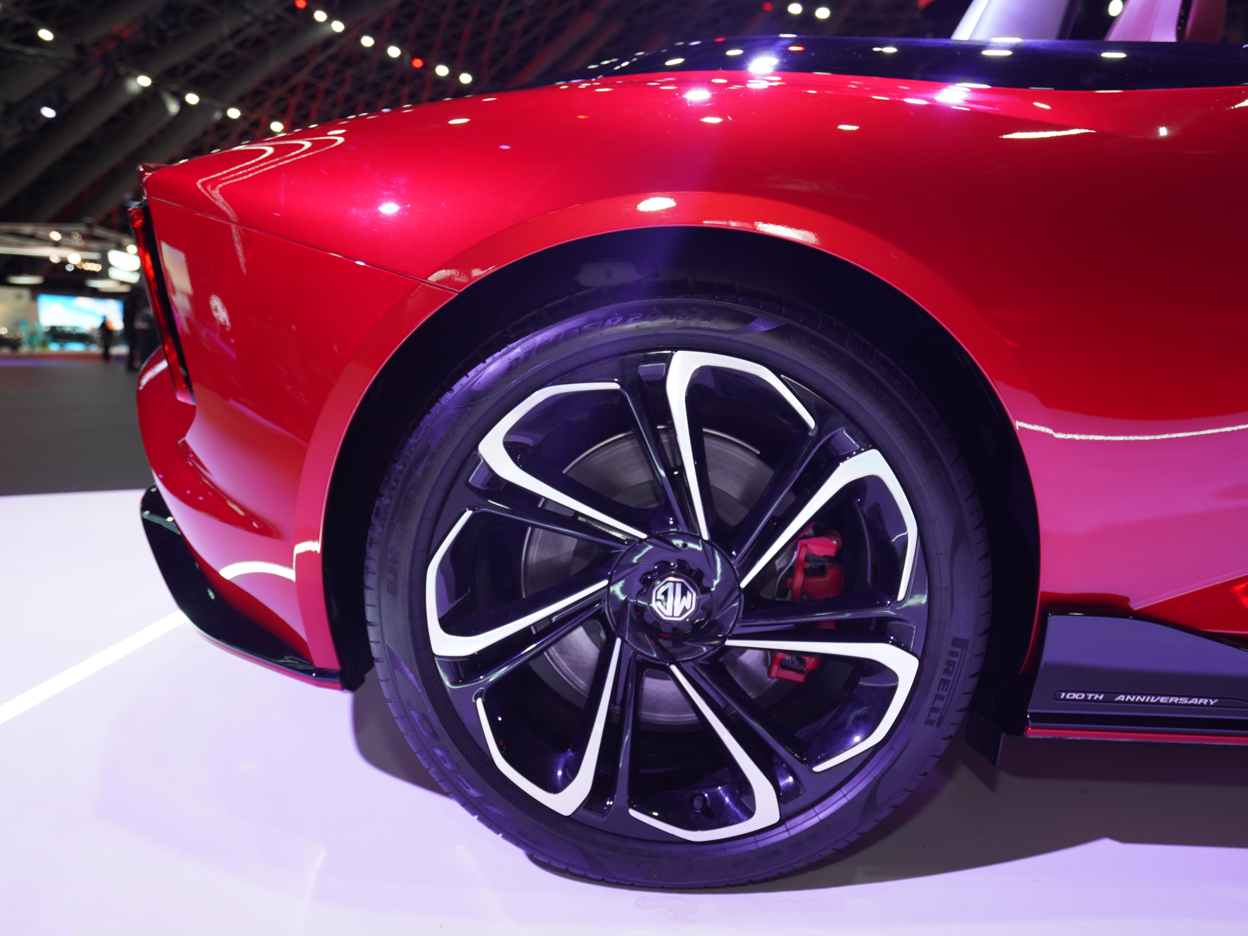 https://gcc-1307444343.cos.accelerate.myqcloud.com/cc/car-image/cd2ead6f