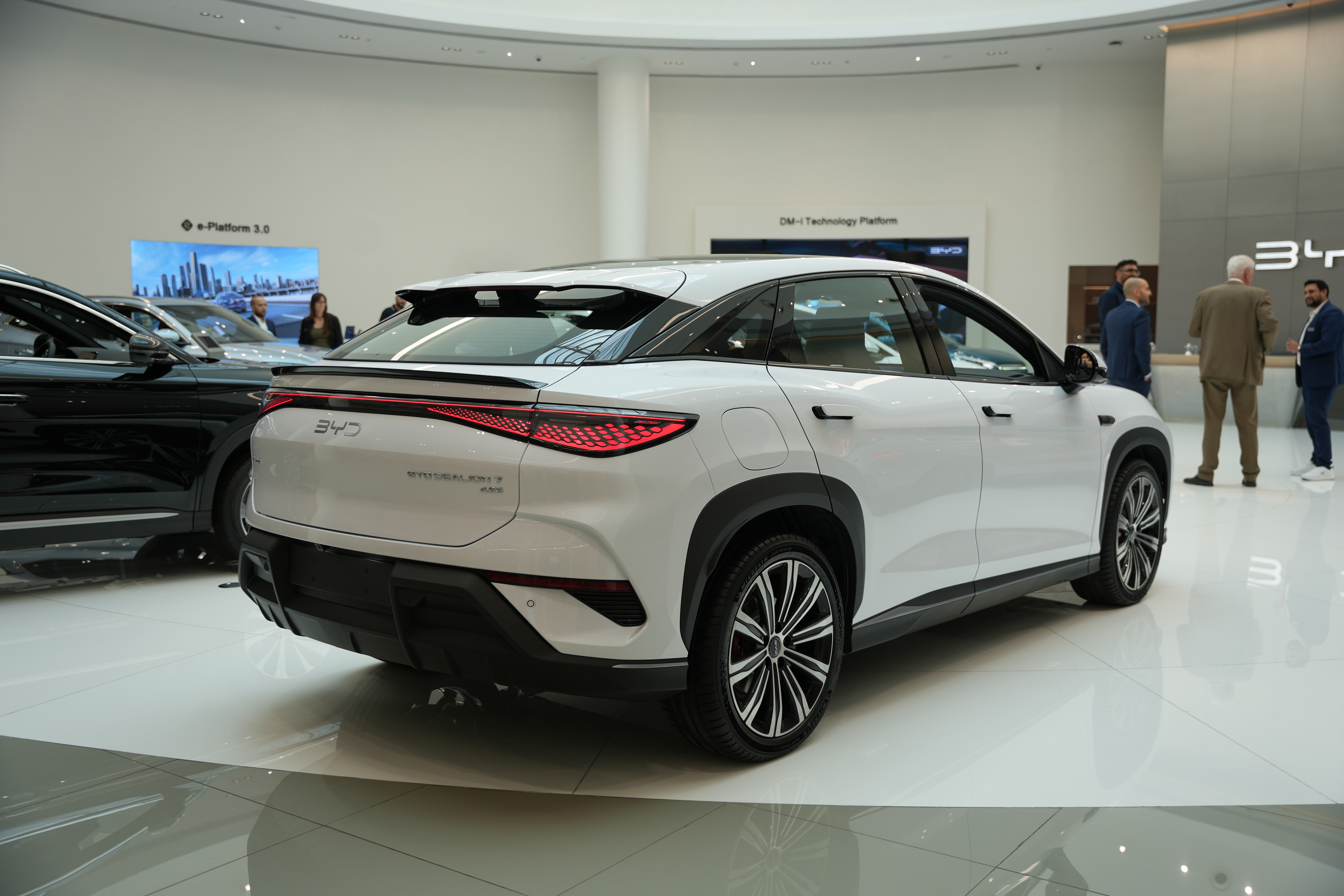 https://gcc-1307444343.cos.accelerate.myqcloud.com/cc/car-image/d925e7f3