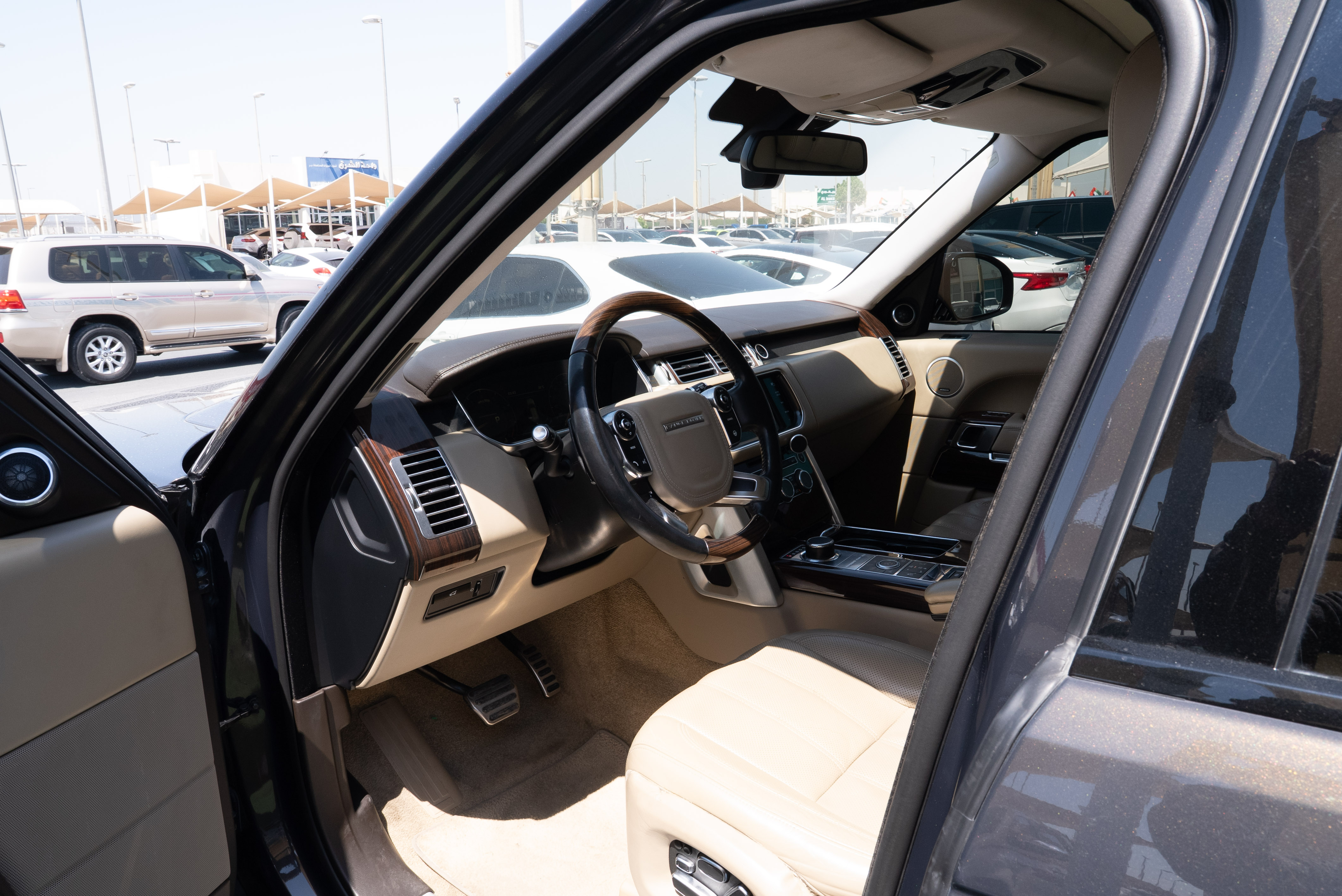 https://gcc-1307444343.cos.accelerate.myqcloud.com/cc/car-image/de8a2664