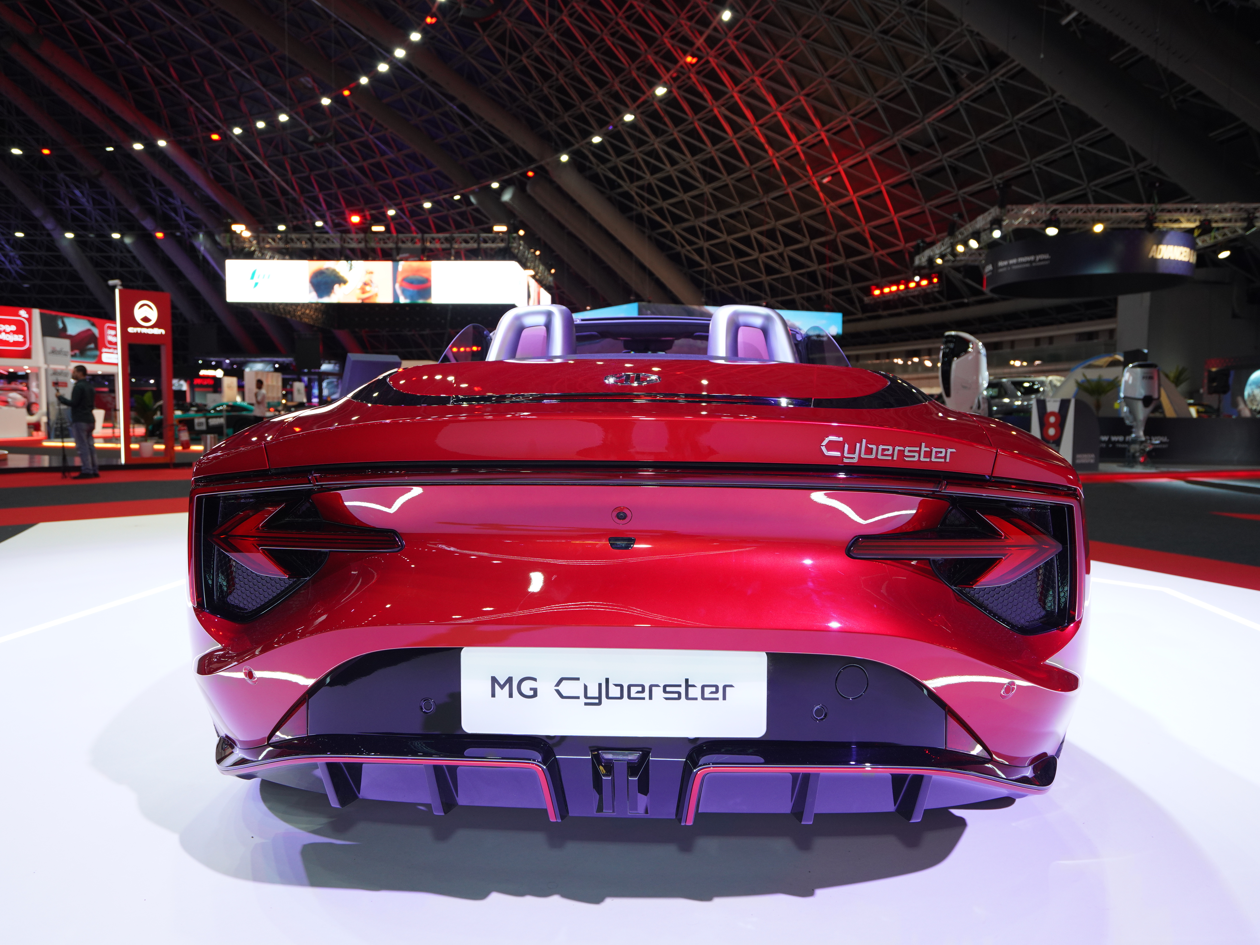 https://gcc-1307444343.cos.accelerate.myqcloud.com/cc/car-image/dee7a047