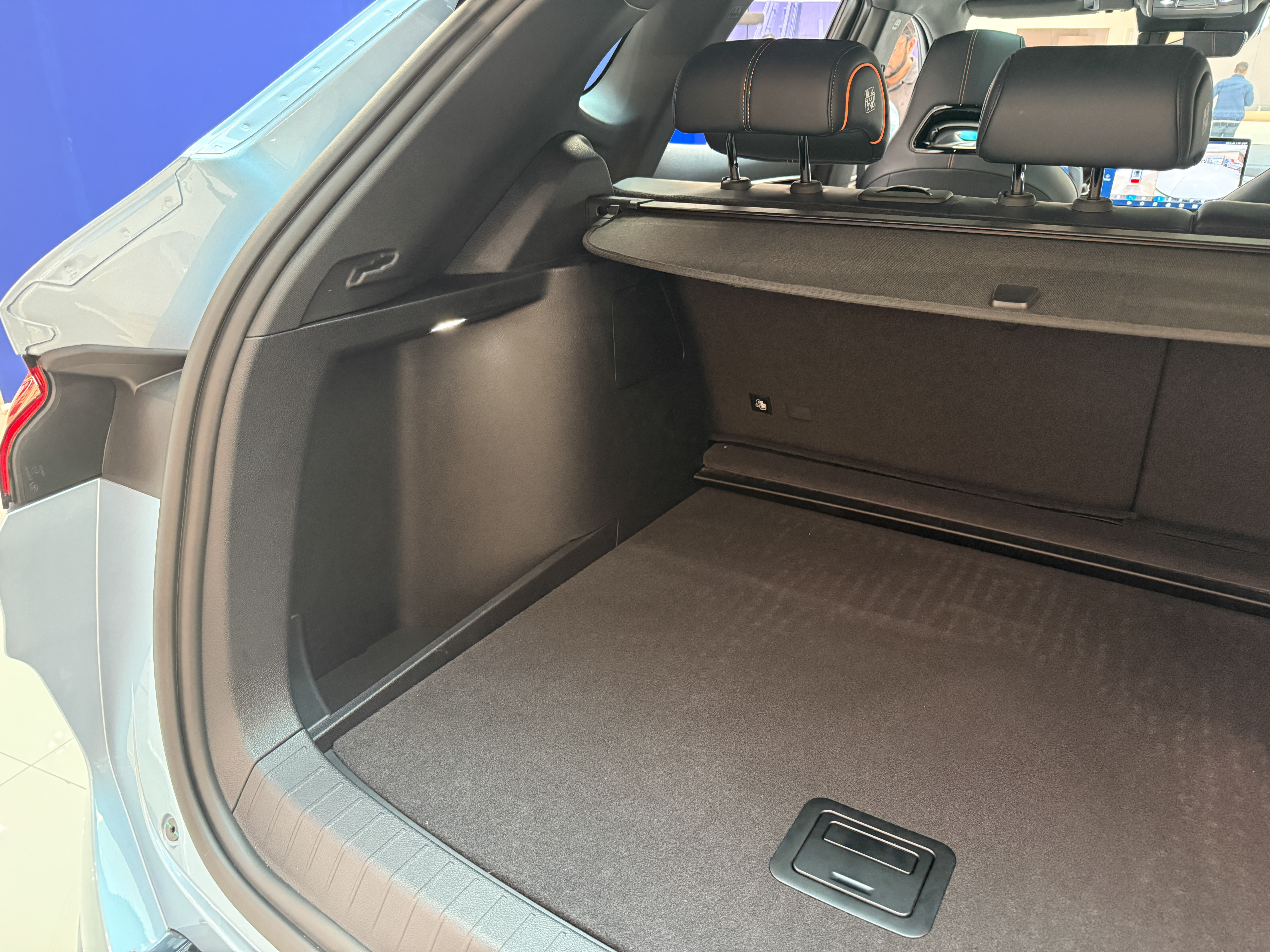https://gcc-1307444343.cos.accelerate.myqcloud.com/cc/car-image/e155d6fa
